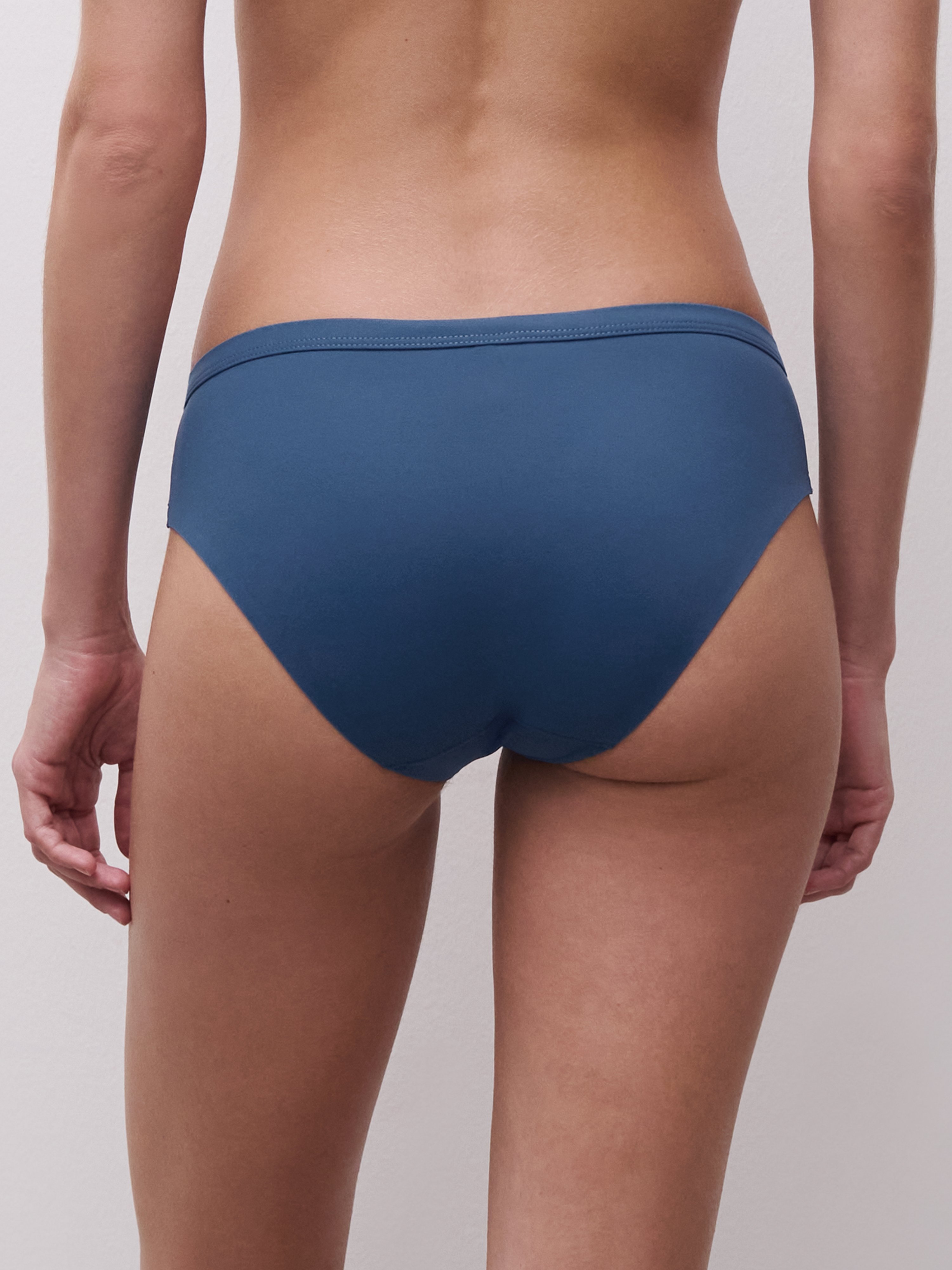 High-waisted lace panties CHANTELLE Blue