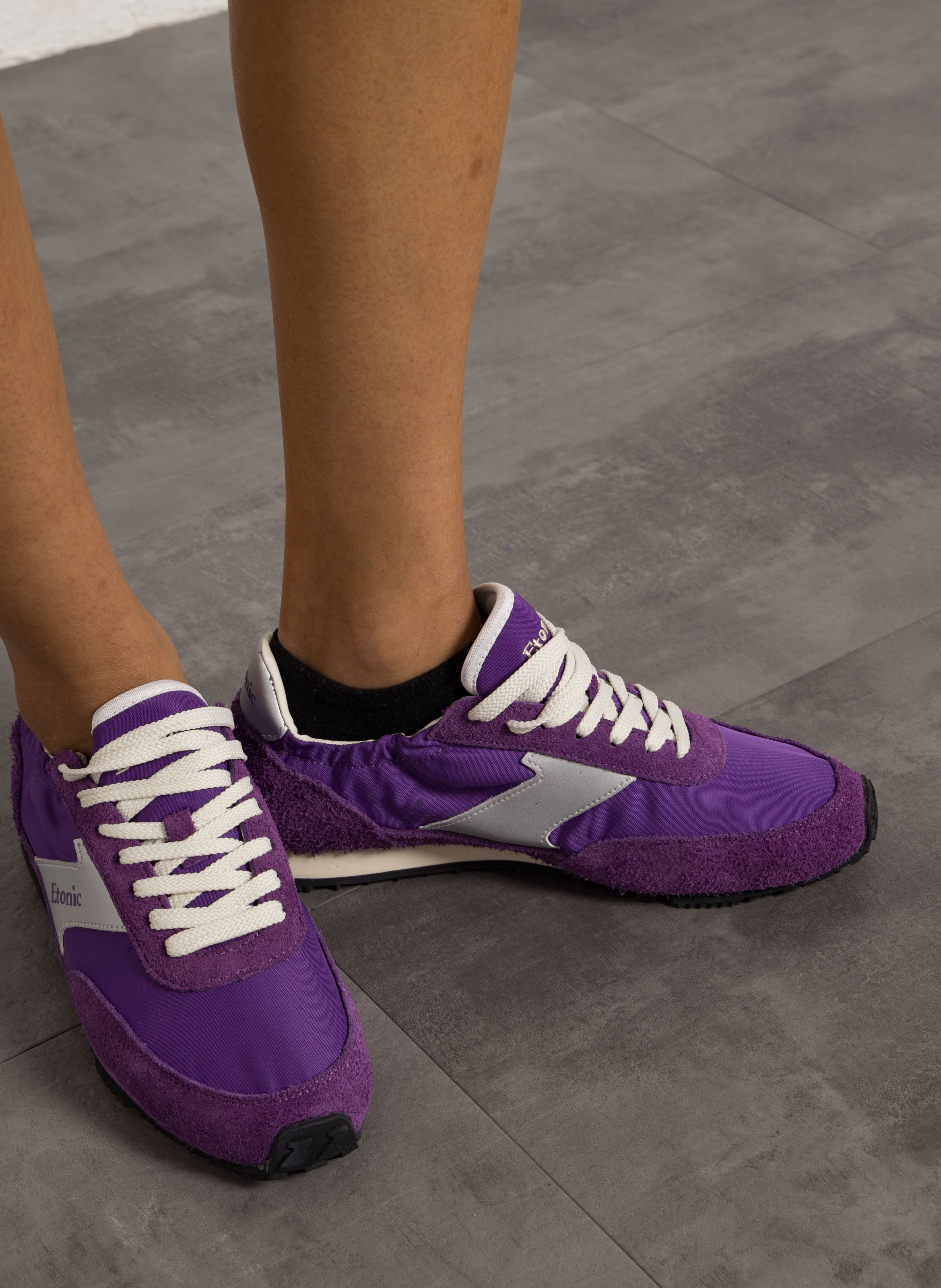 Lace-up low-top sneakers ETONIC Purple