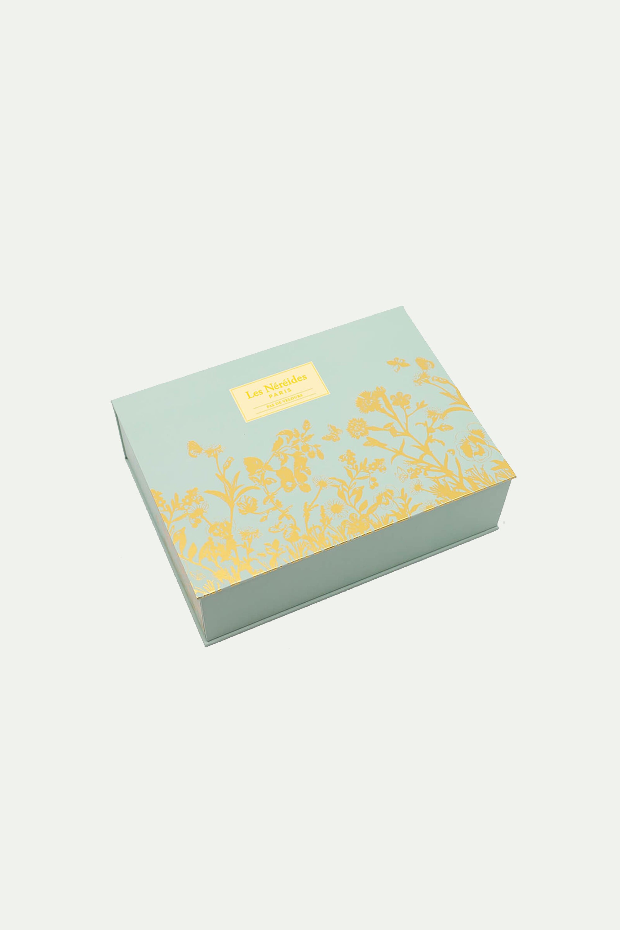 Discovery set with velvet perfume 30ml, vanilla flower bracelet and faceted glass, pouch LES NEREIDES Multicolored