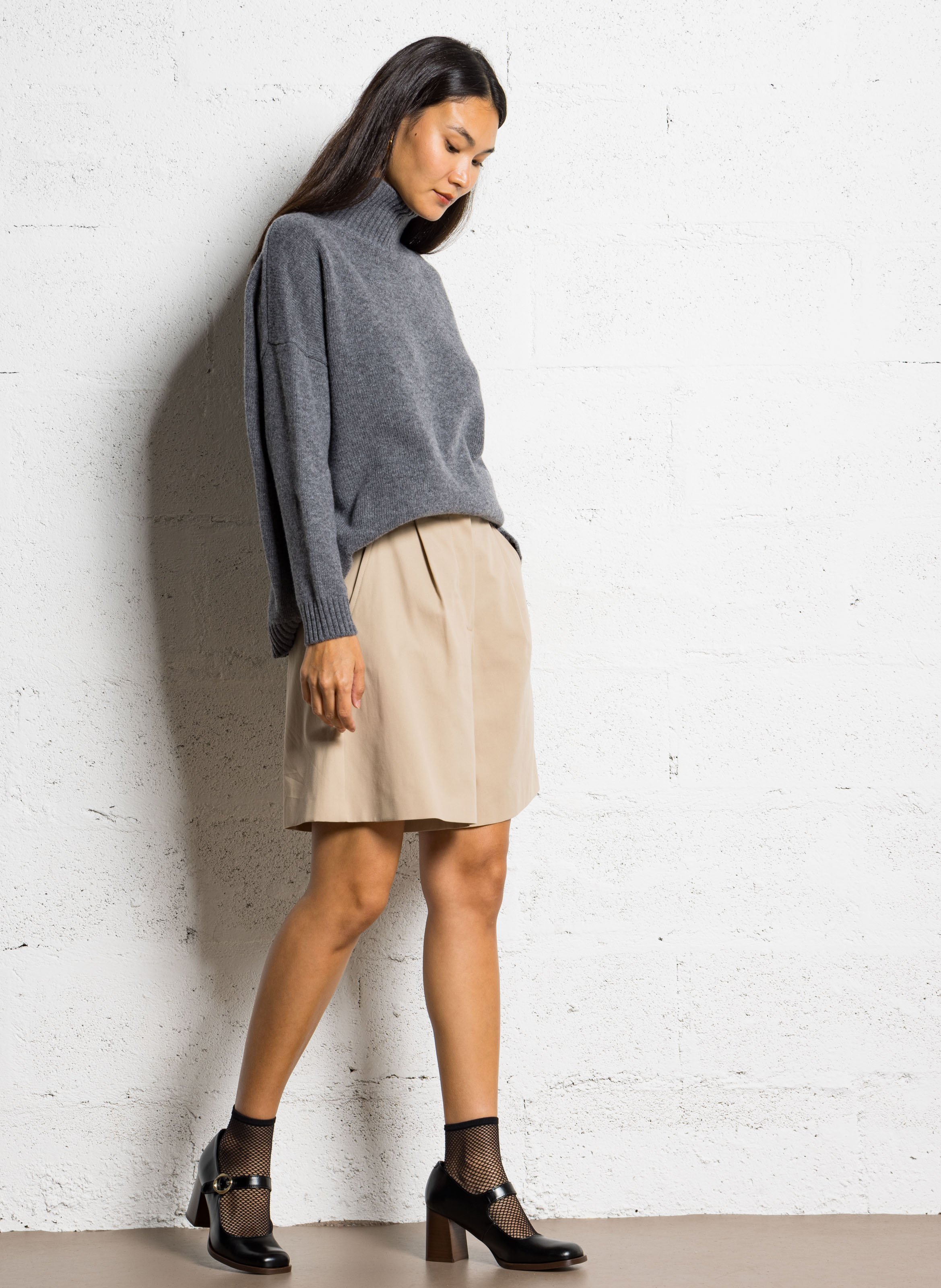 Roll-neck wool sweater Black