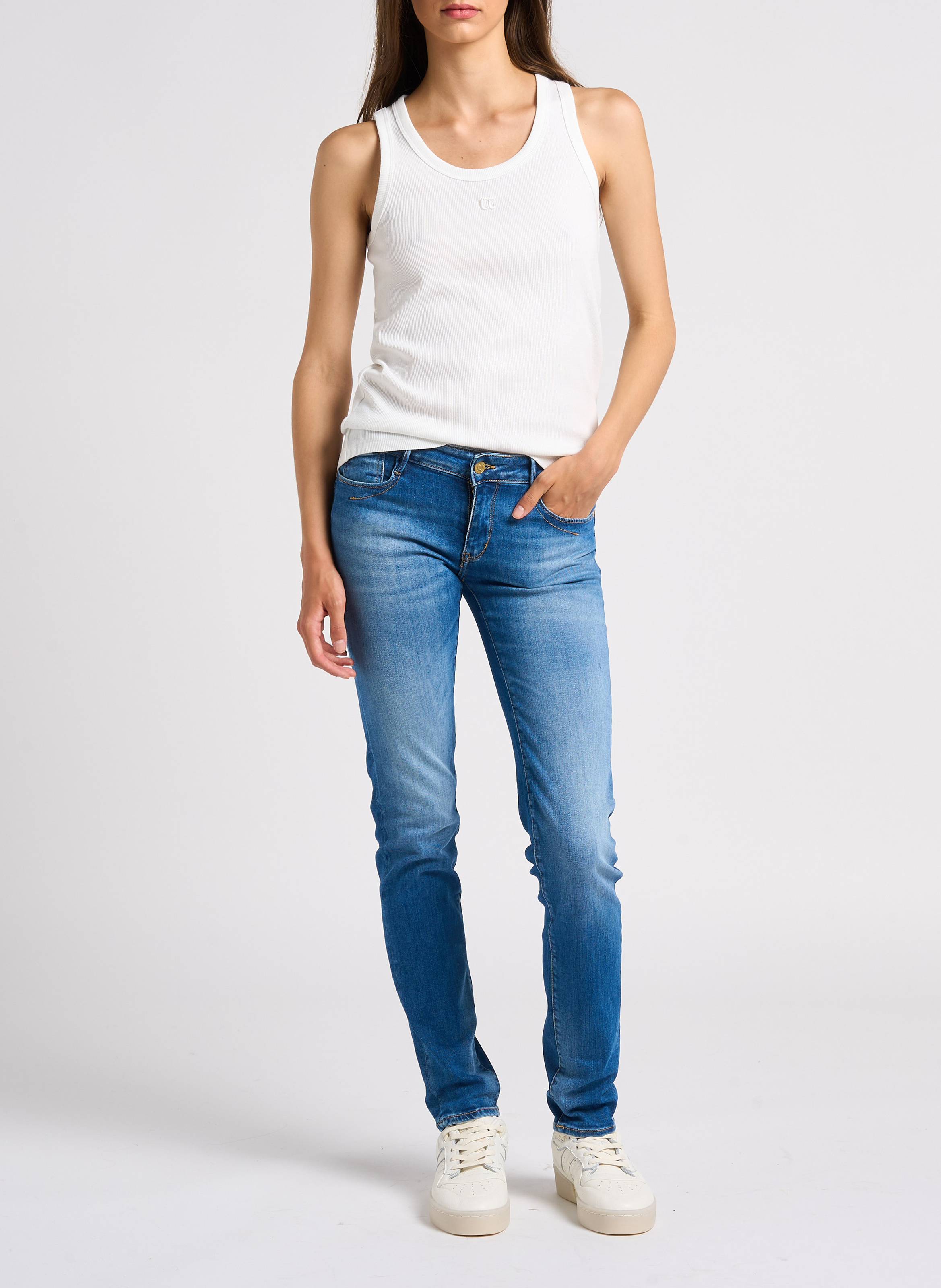 Geripptes Tanktop mit rundem Ausschnitt LE TEMPS DES CERISES Blau