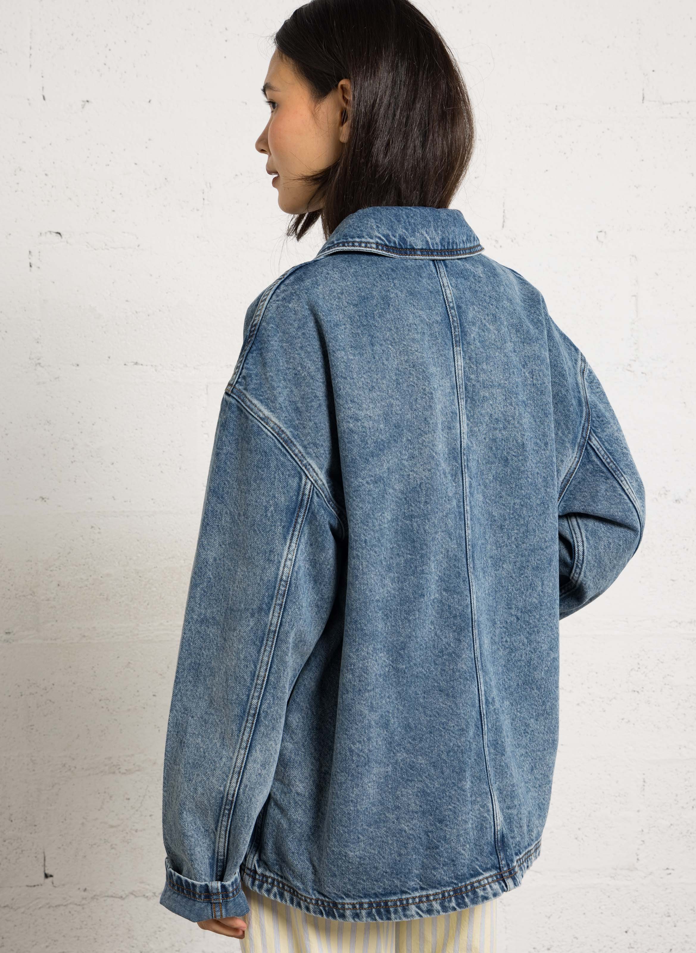 Gerade geschnittene Jeansjacke in Stone-Washed-Optik AMERICAN VINTAGE Blau