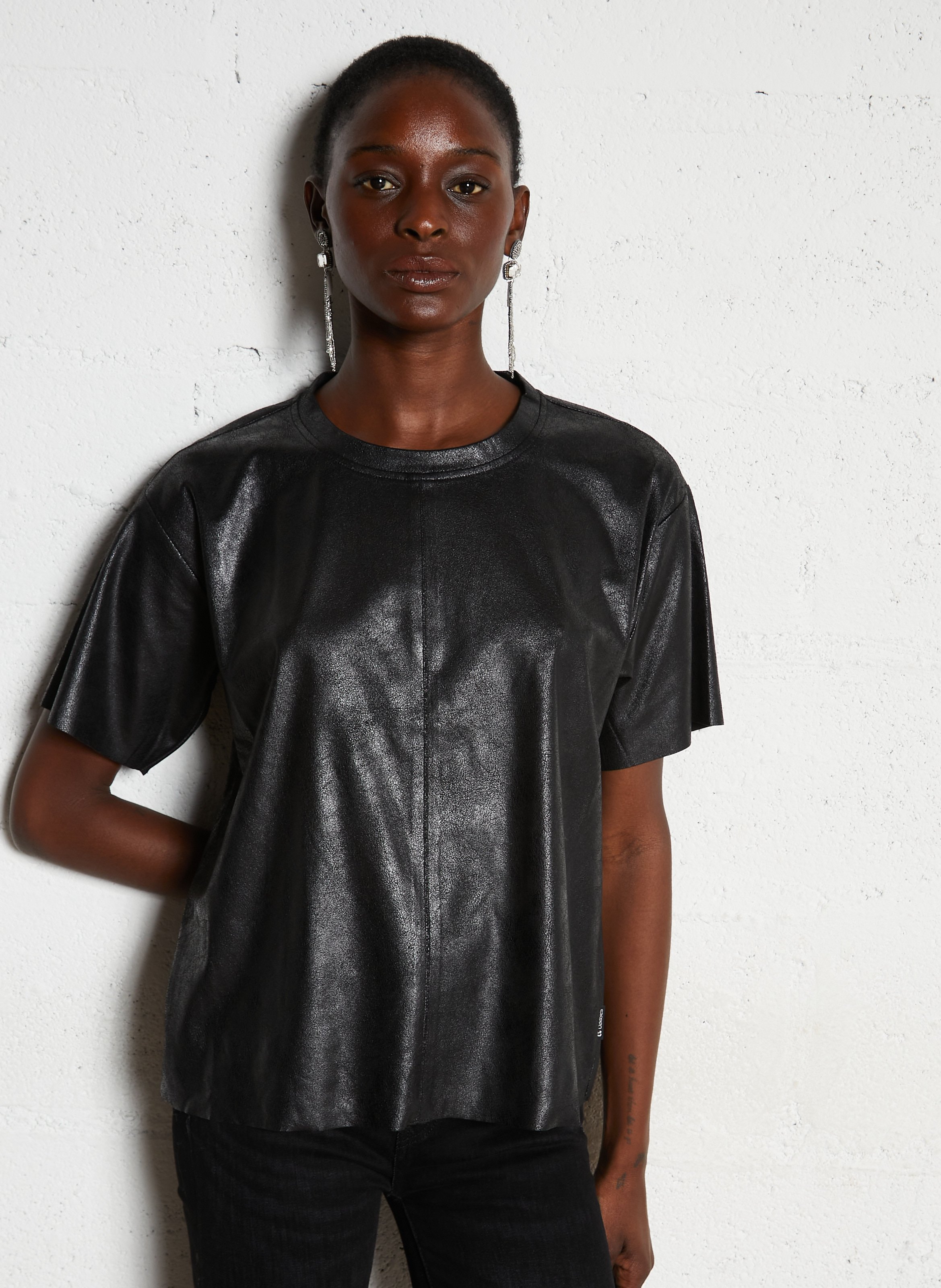 T-shirt met korte mouwen en leren effect LE TEMPS DES CERISES Zwart