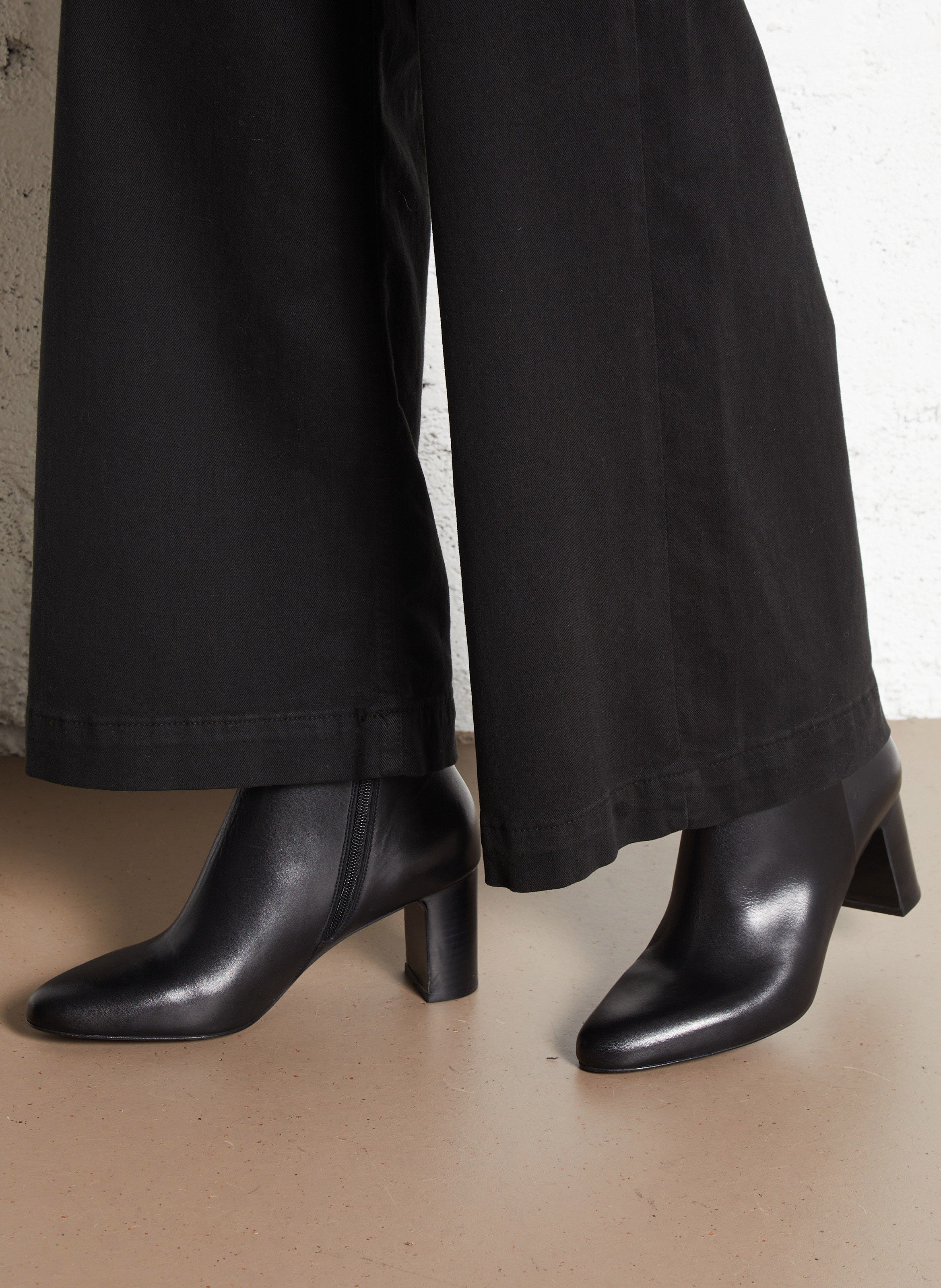 Bianca leather ankle boots BOCAGE Black