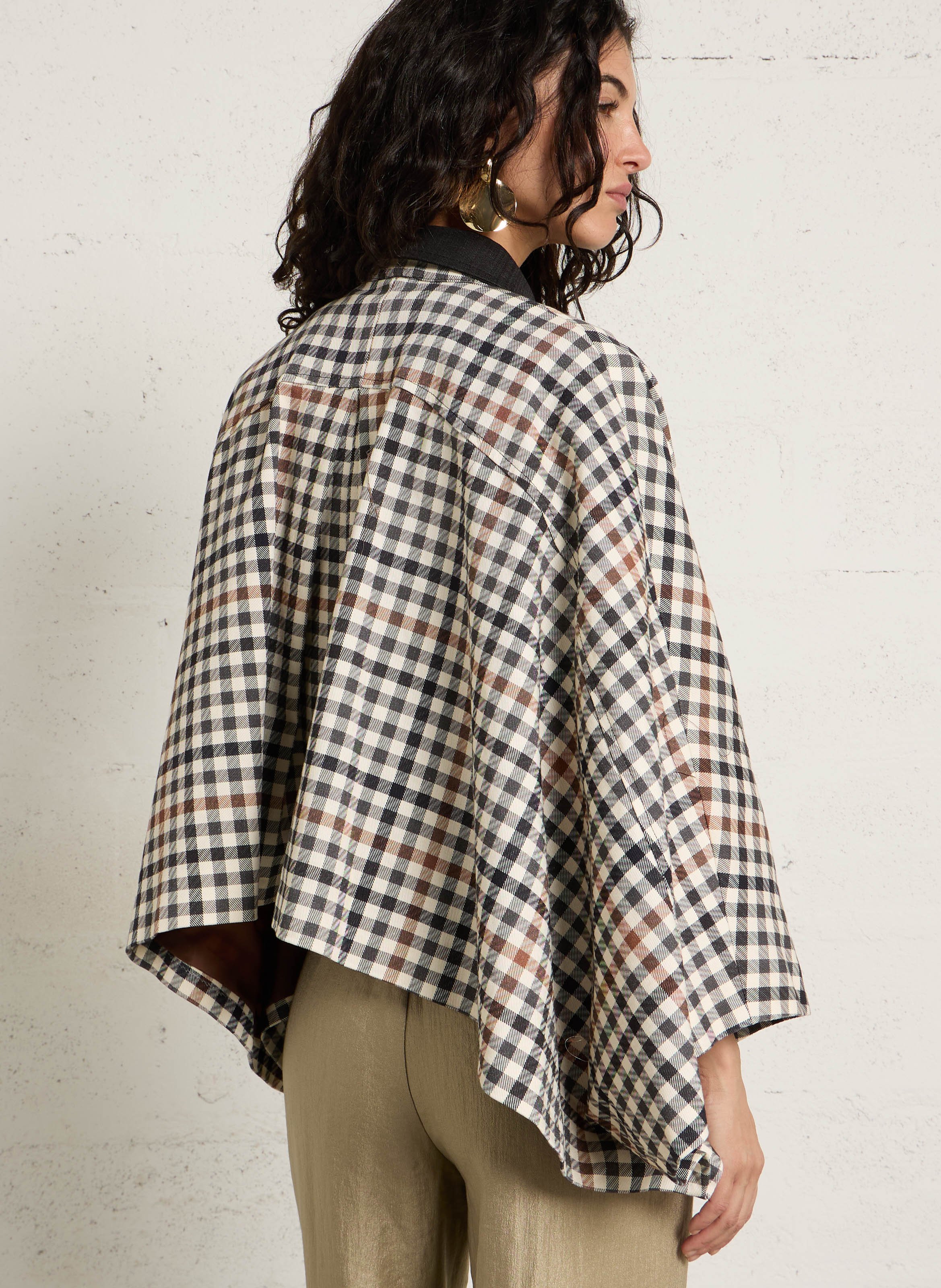 Cape à carreaux col classique IMPERIAL Beige