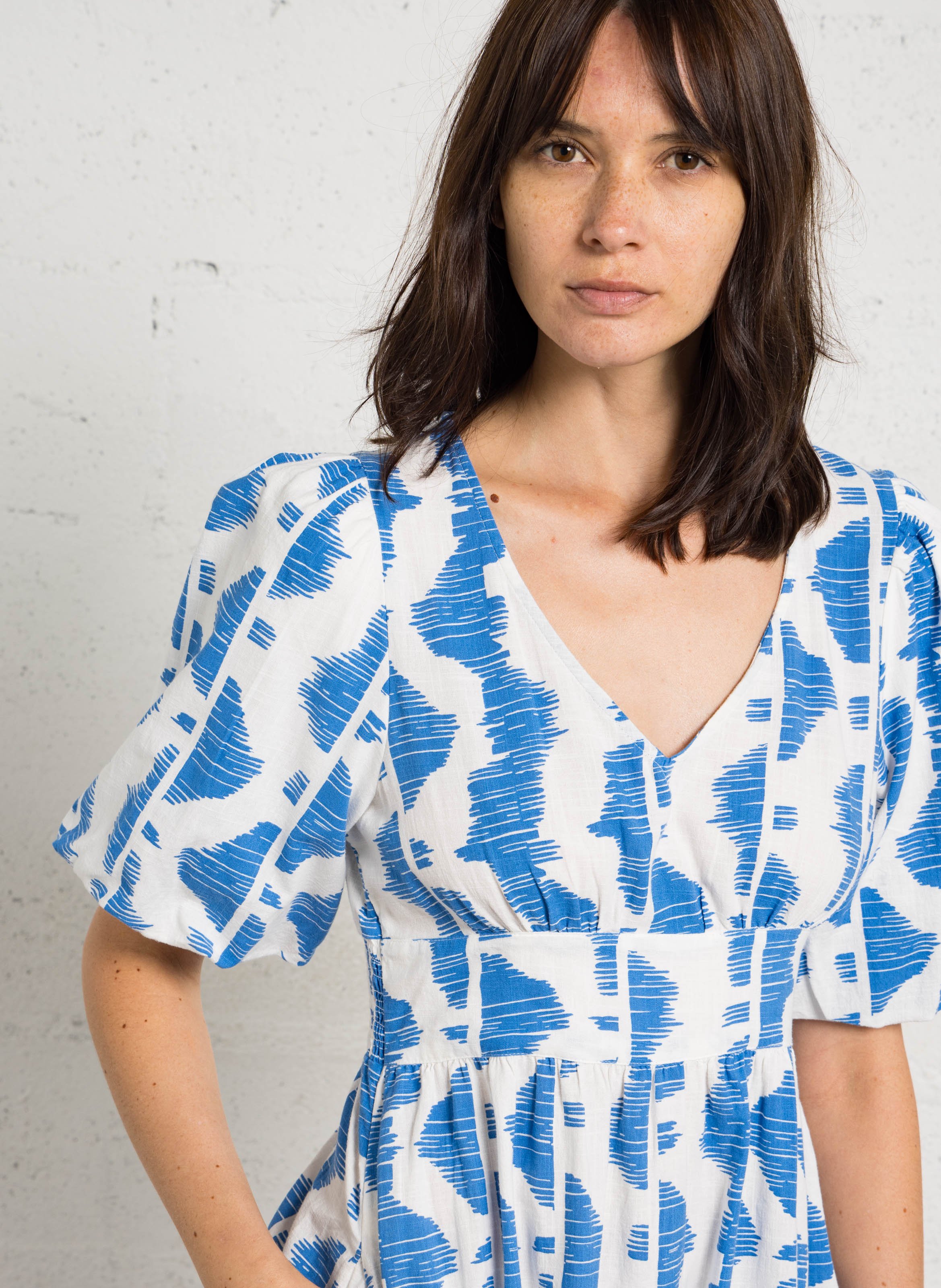 Lange, katoenen jurk met V-hals MAISON 123 Blauw