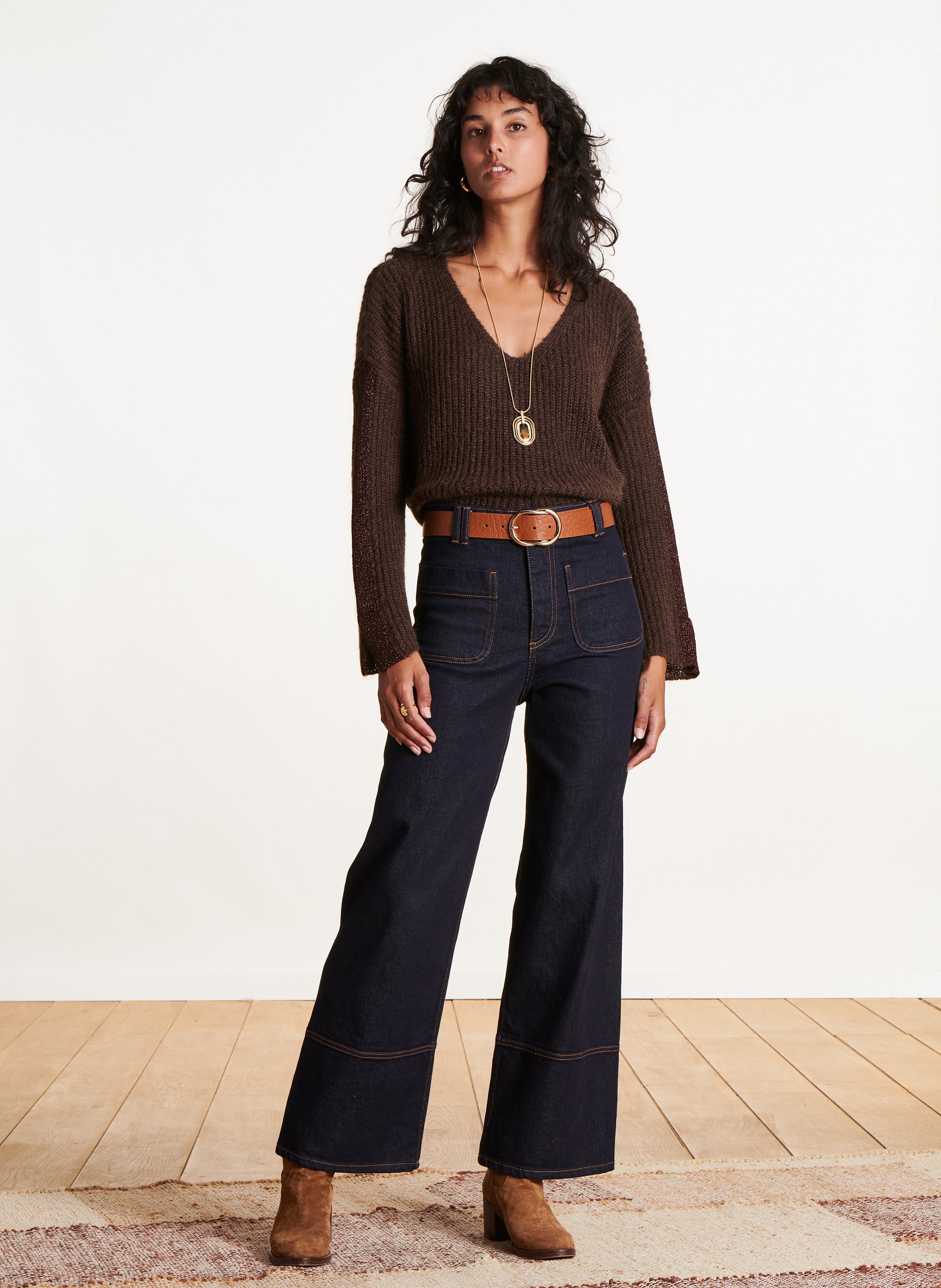 Loose-fit knit V-neck sweater LA FEE MARABOUTEE Brown