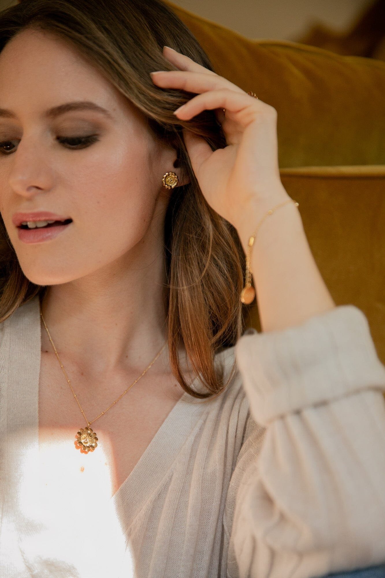 Gold-plated flower necklace Golden