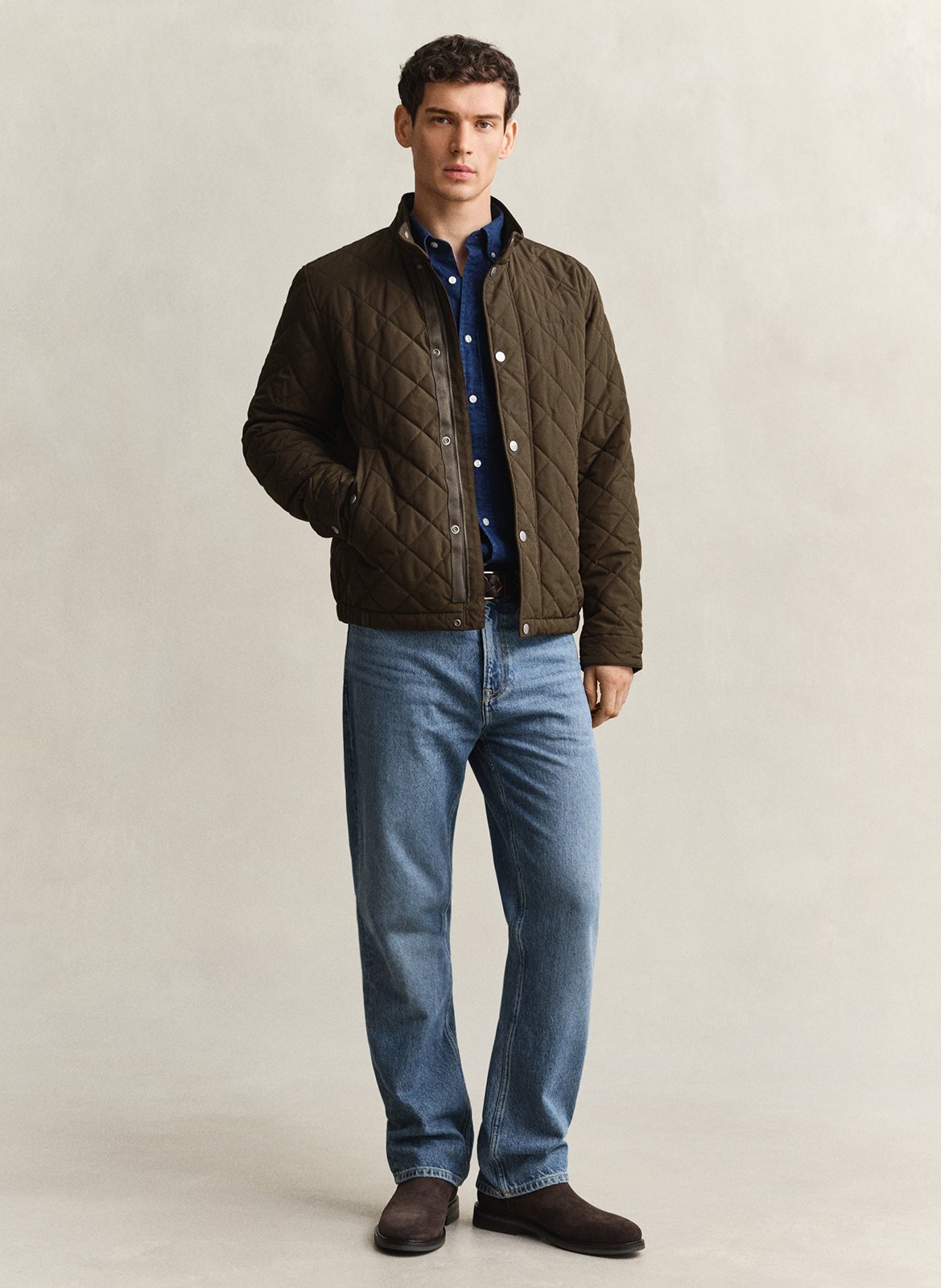 Einfarbige gesteppte gerade Jacke. GANT Braun