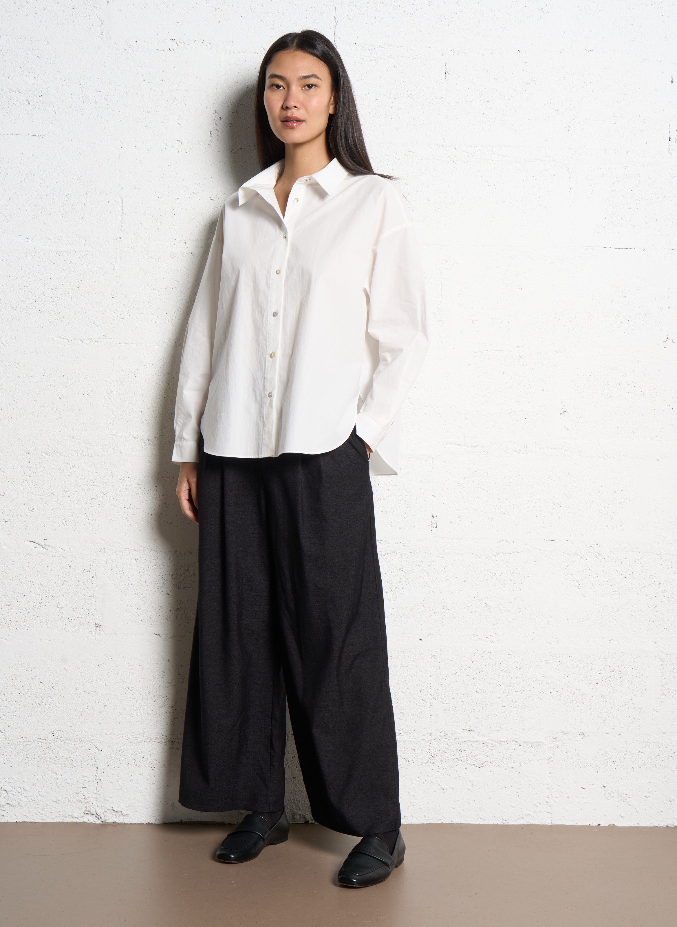 Capri - Einfarbige Oversize-Bluse JC SOPHIE Weiss