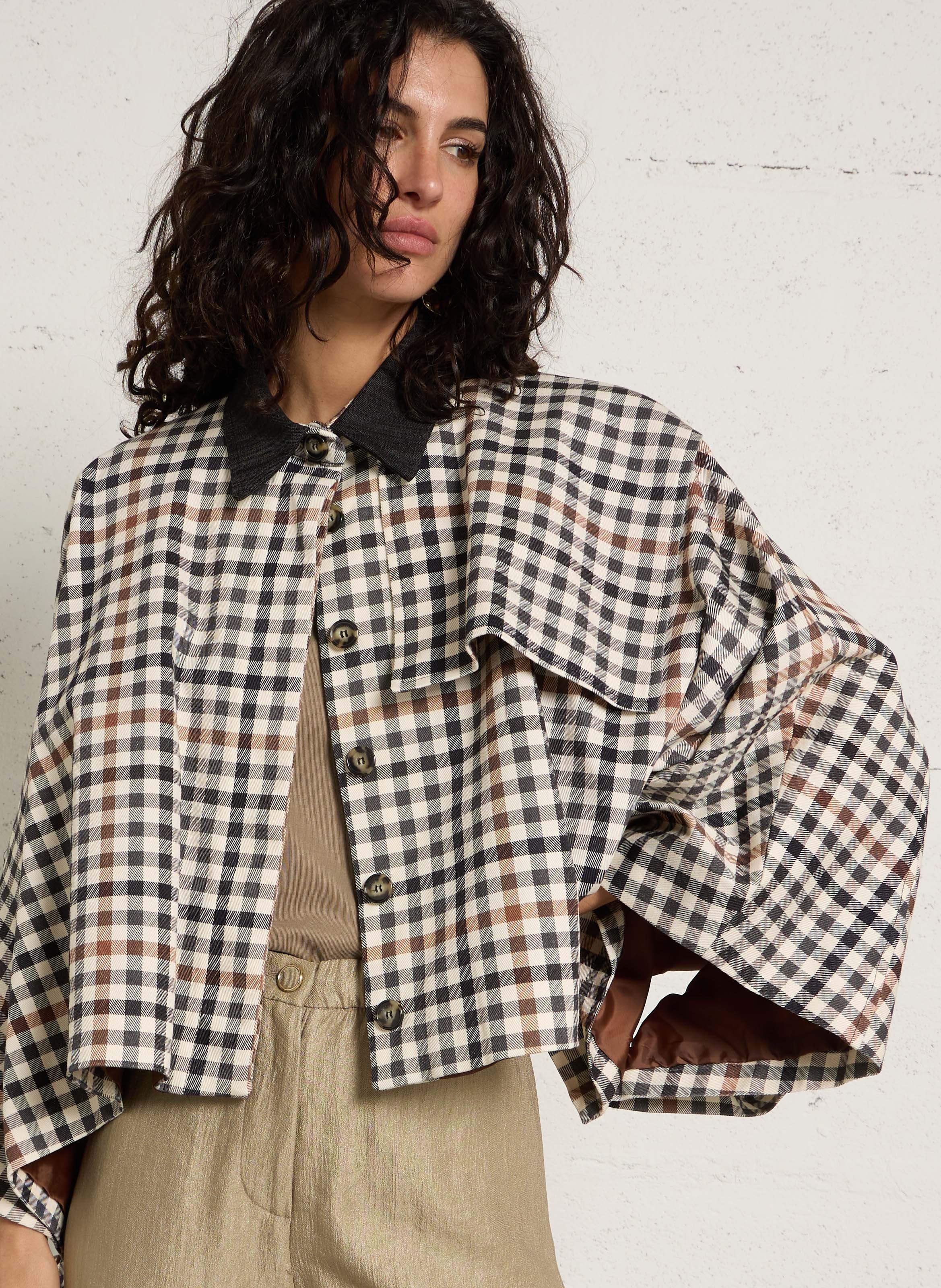 Cape à carreaux col classique IMPERIAL Beige