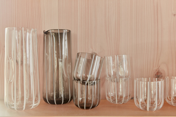 Glass water carafe OYOY LIVING DESIGN Grey