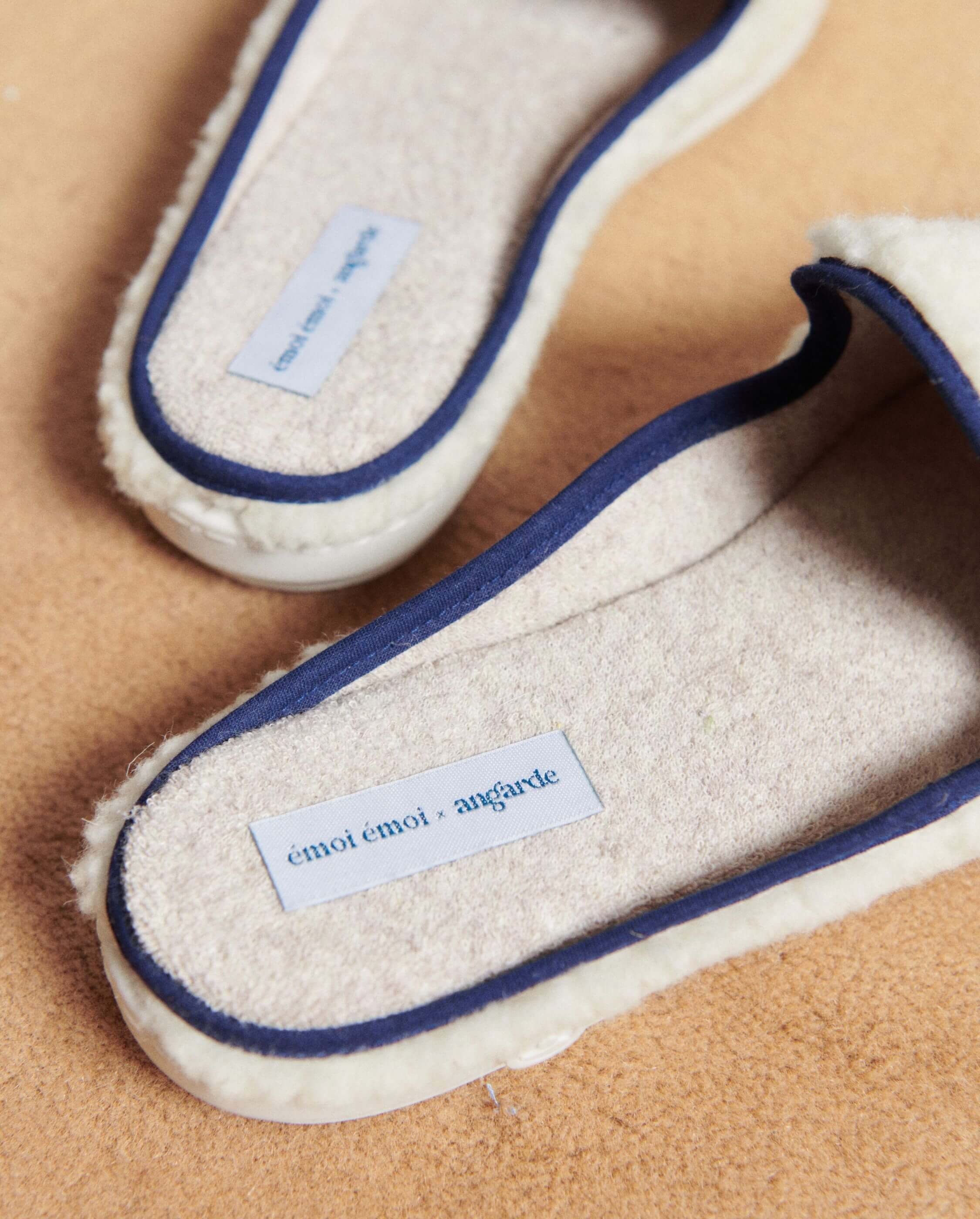 Women&#039;s mule &quot;mama cool,&quot; collaboration with émoi émoi. ANGARDE White