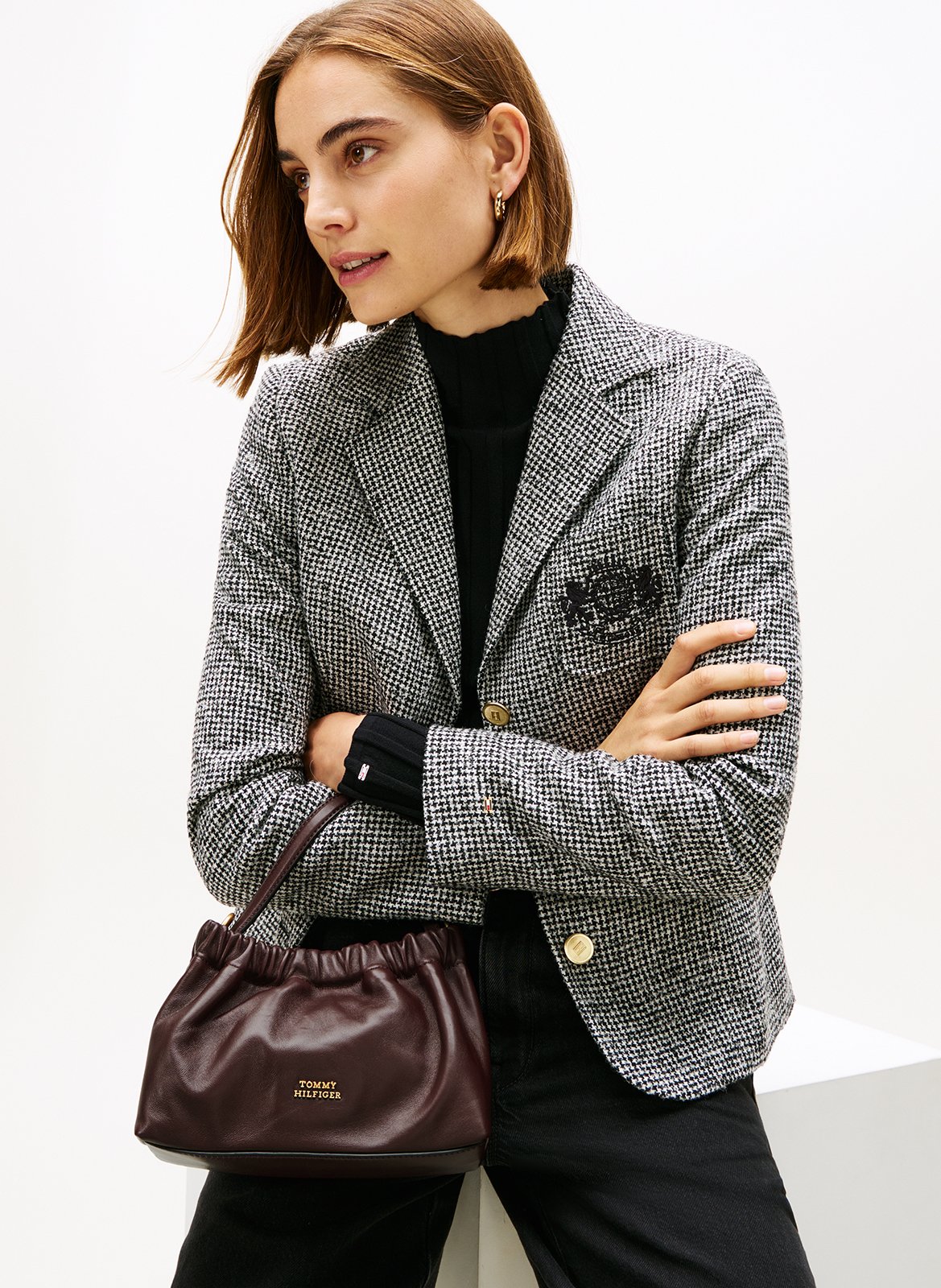 Sac bandoulière en cuir souple TOMMY HILFIGER Marron