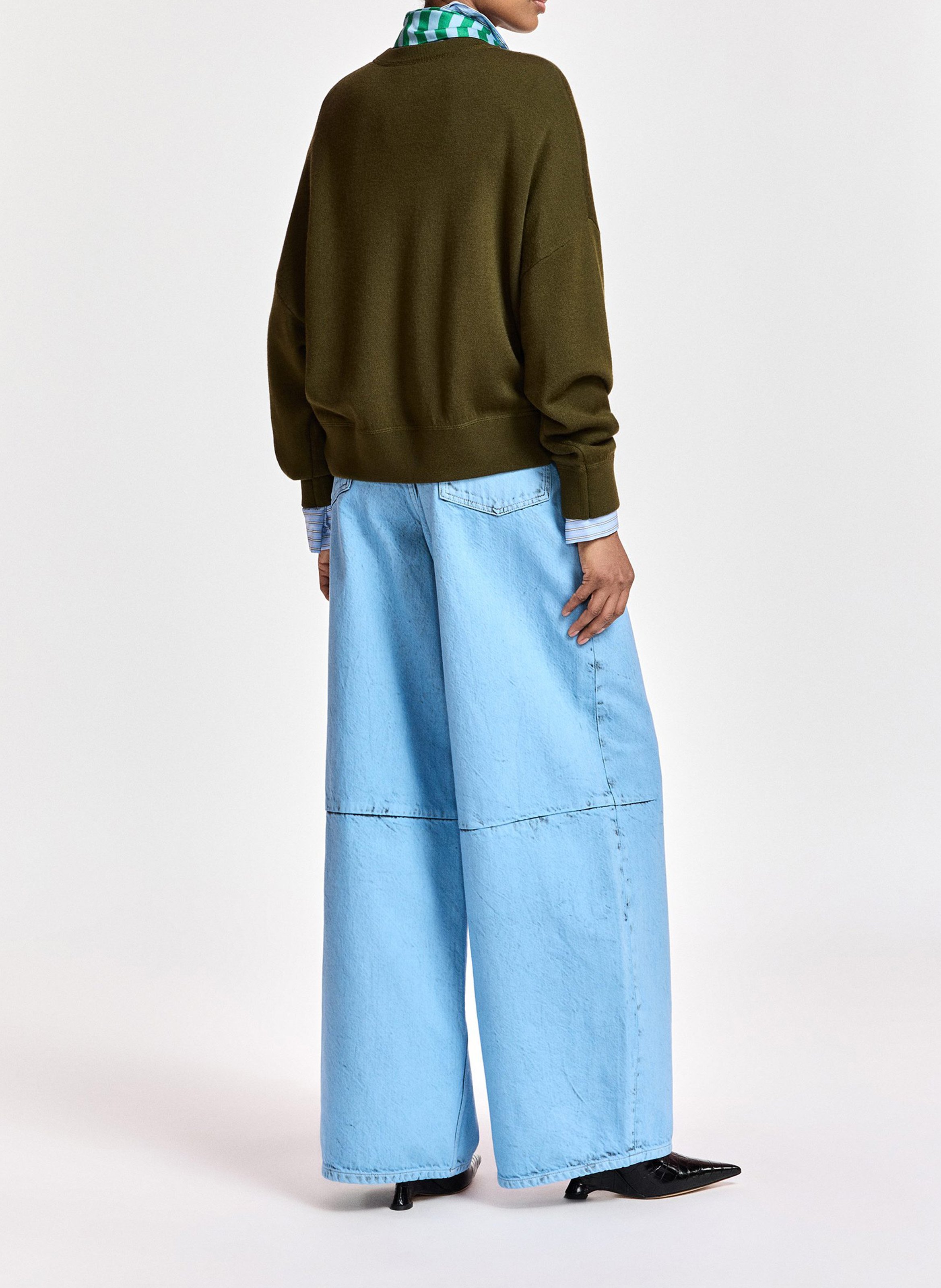 Weites Pullover mit gestreiftem Schal ESSENTIEL ANTWERP Grun