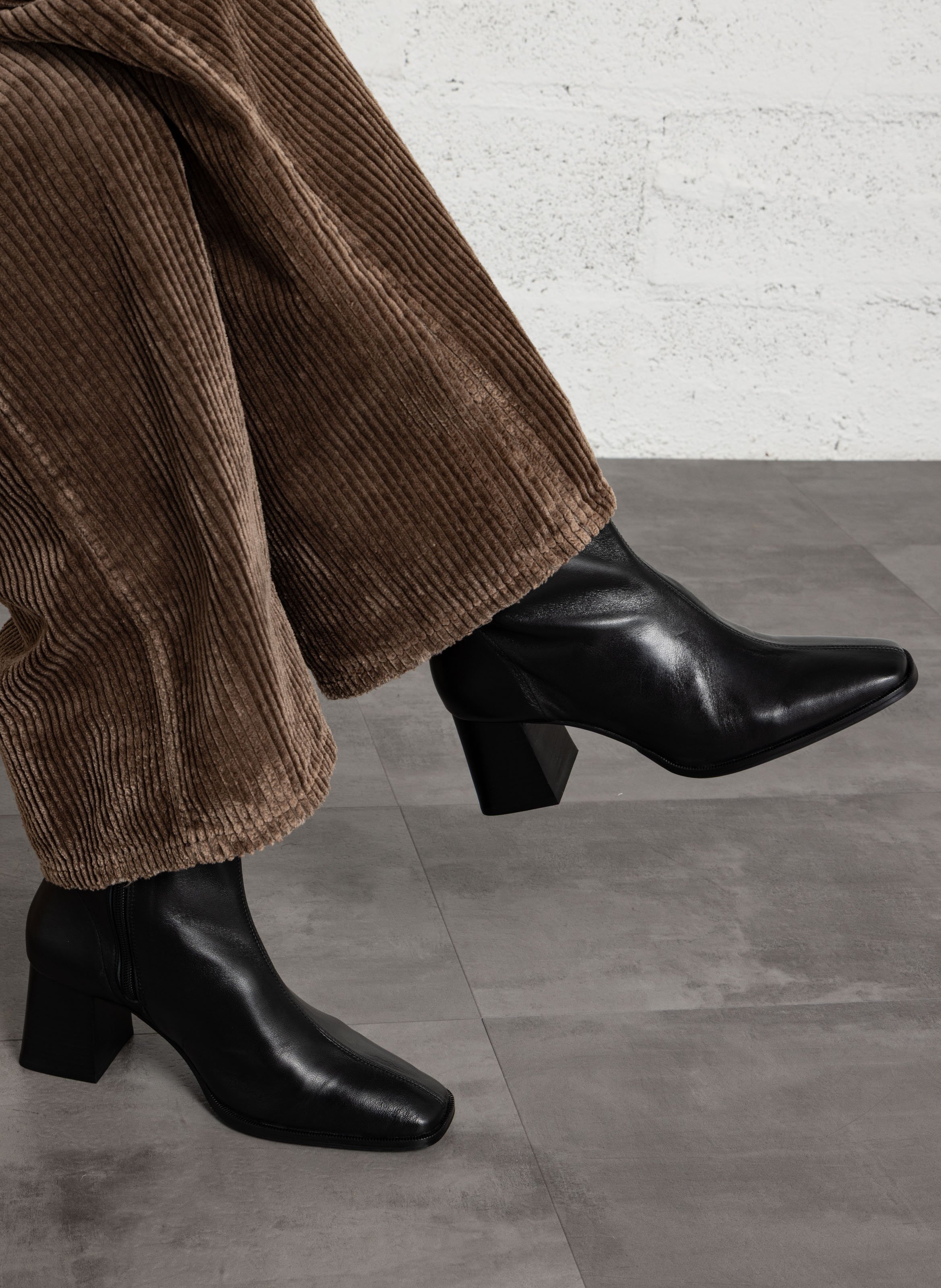 Lederstiefeletten BOBBIES Schwarz