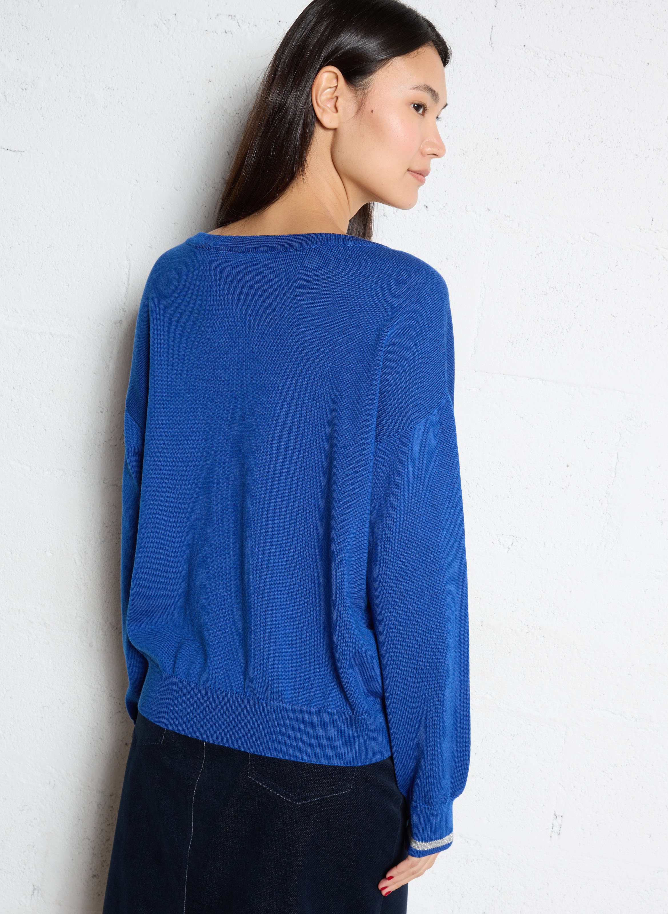 Pull droit col V en laine I CODE Bleu