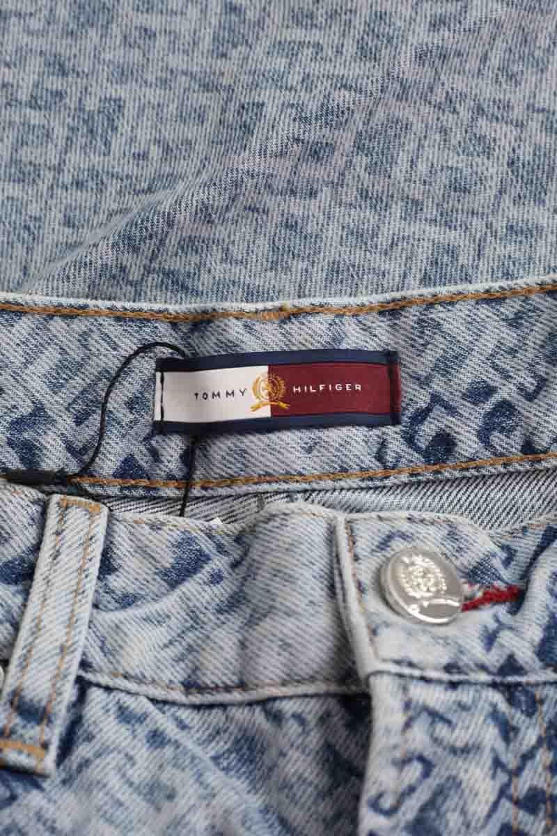 - Straight-leg jeans
- 5 pockets
- Straight cut
- Faded effect TOMMY HILFIGER - SECONDE MAIN Blue