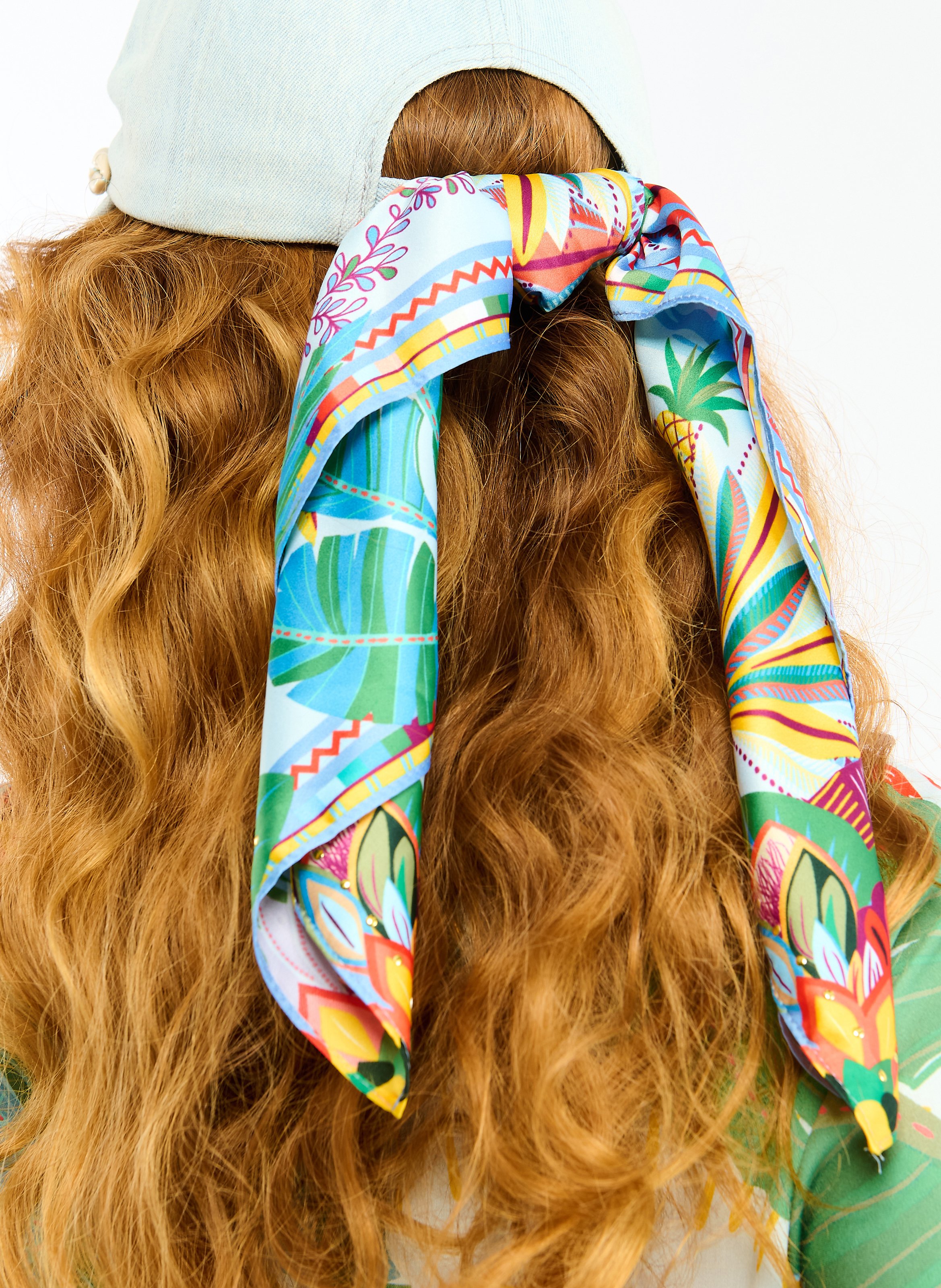 - 86 x 182 cm. WILD Blau