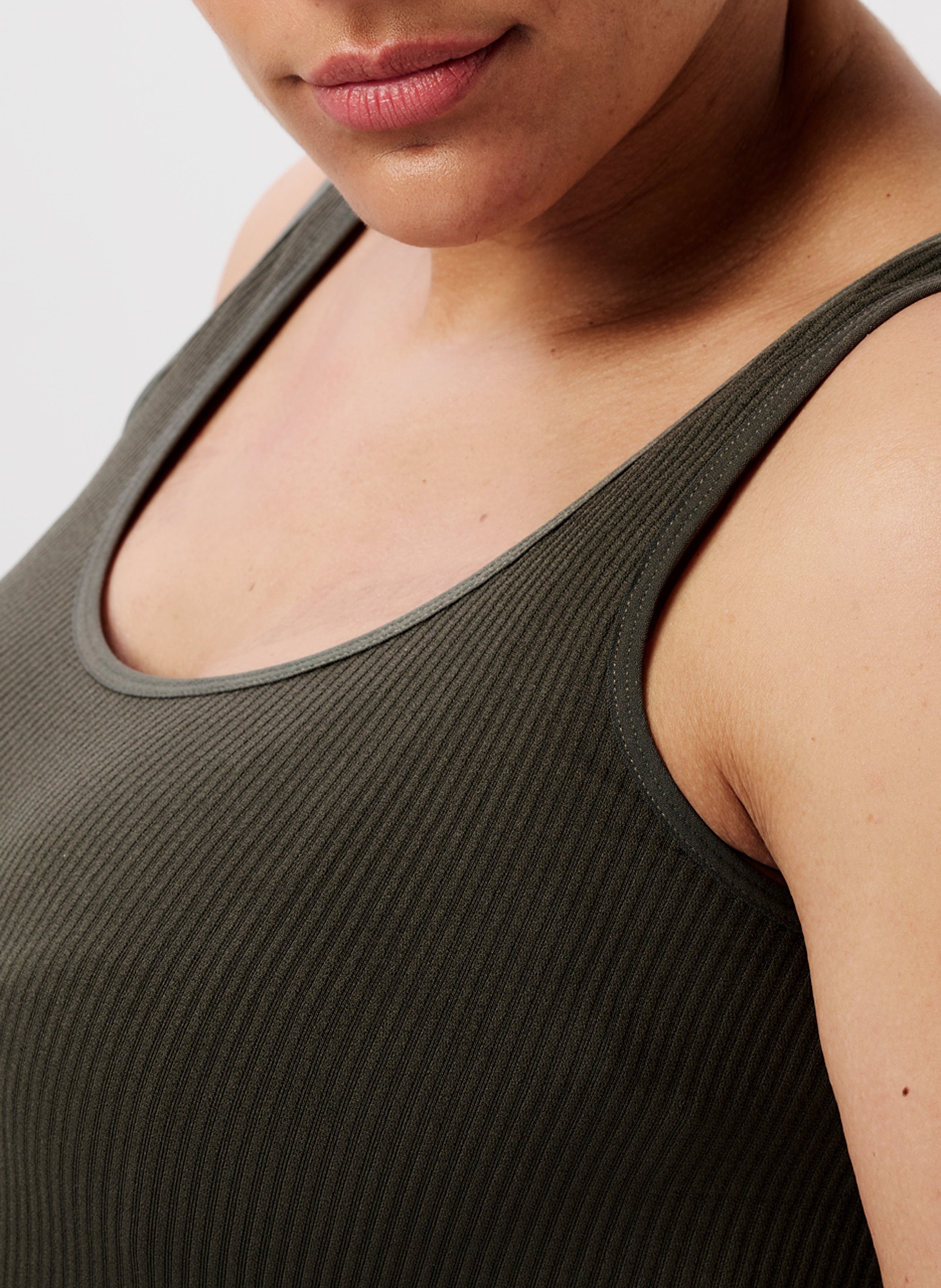 Round-neck ribbed midi dress NOPPIES Green