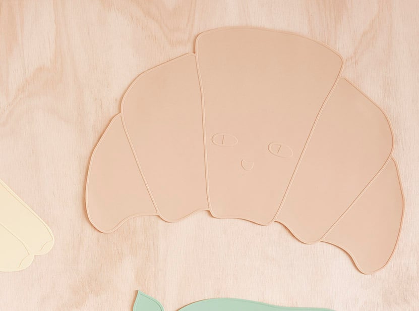 Growing table mat OYOY LIVING DESIGN Brown