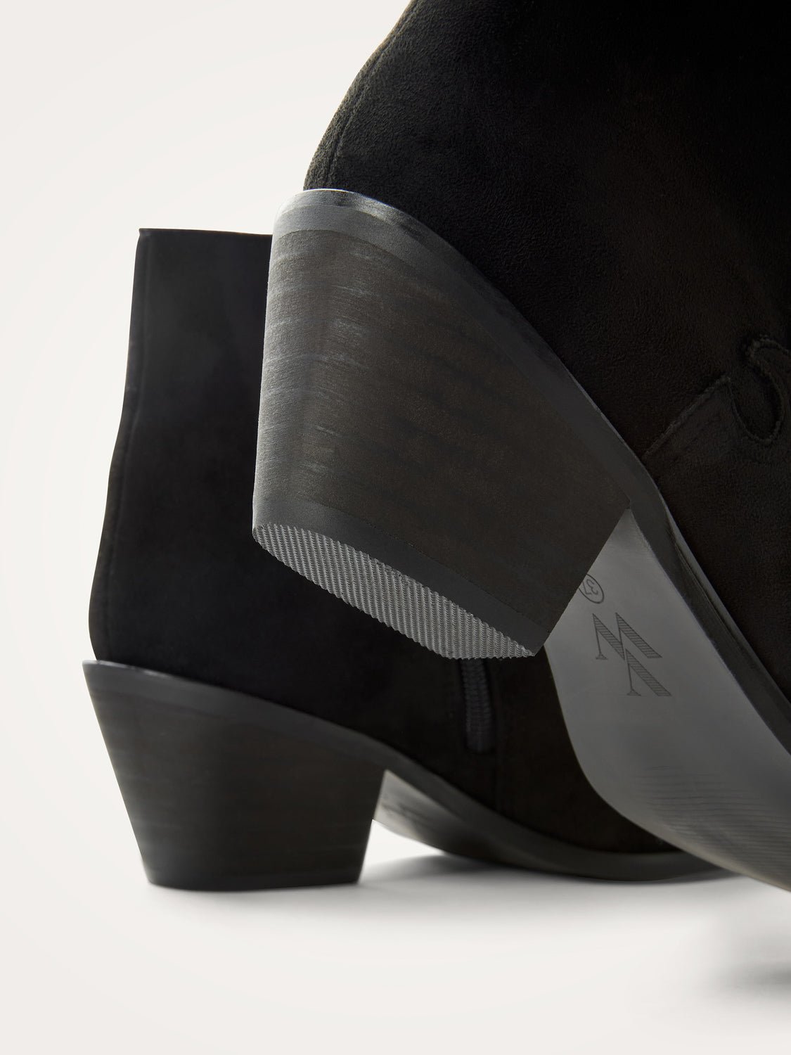 Low cowboy boots VANESSA WU Black