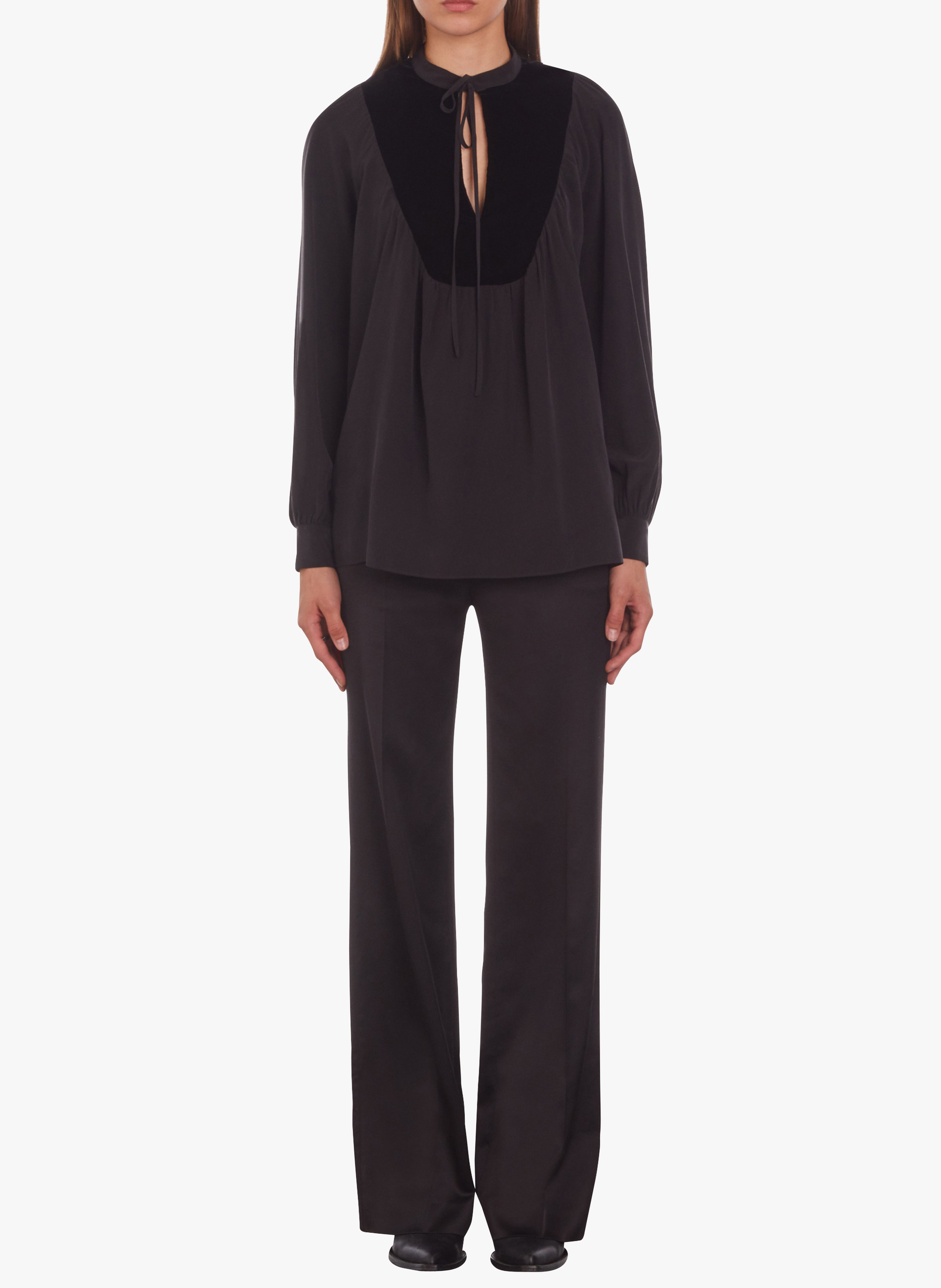 Trop droit à décolleté V en soie THE KOOPLES Noir