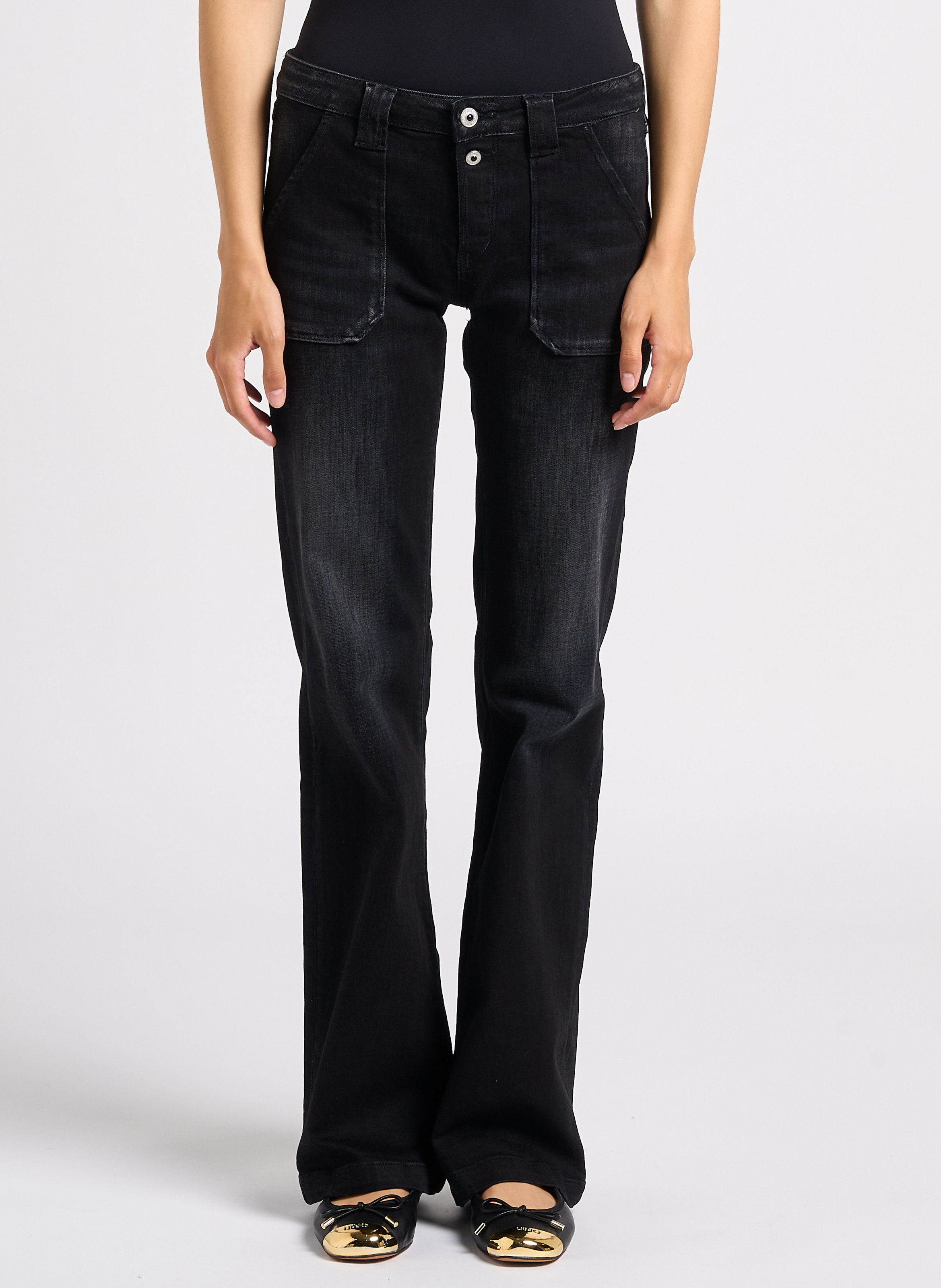 Ausgewaschene Bootcut-Jeans LE TEMPS DES CERISES Schwarz