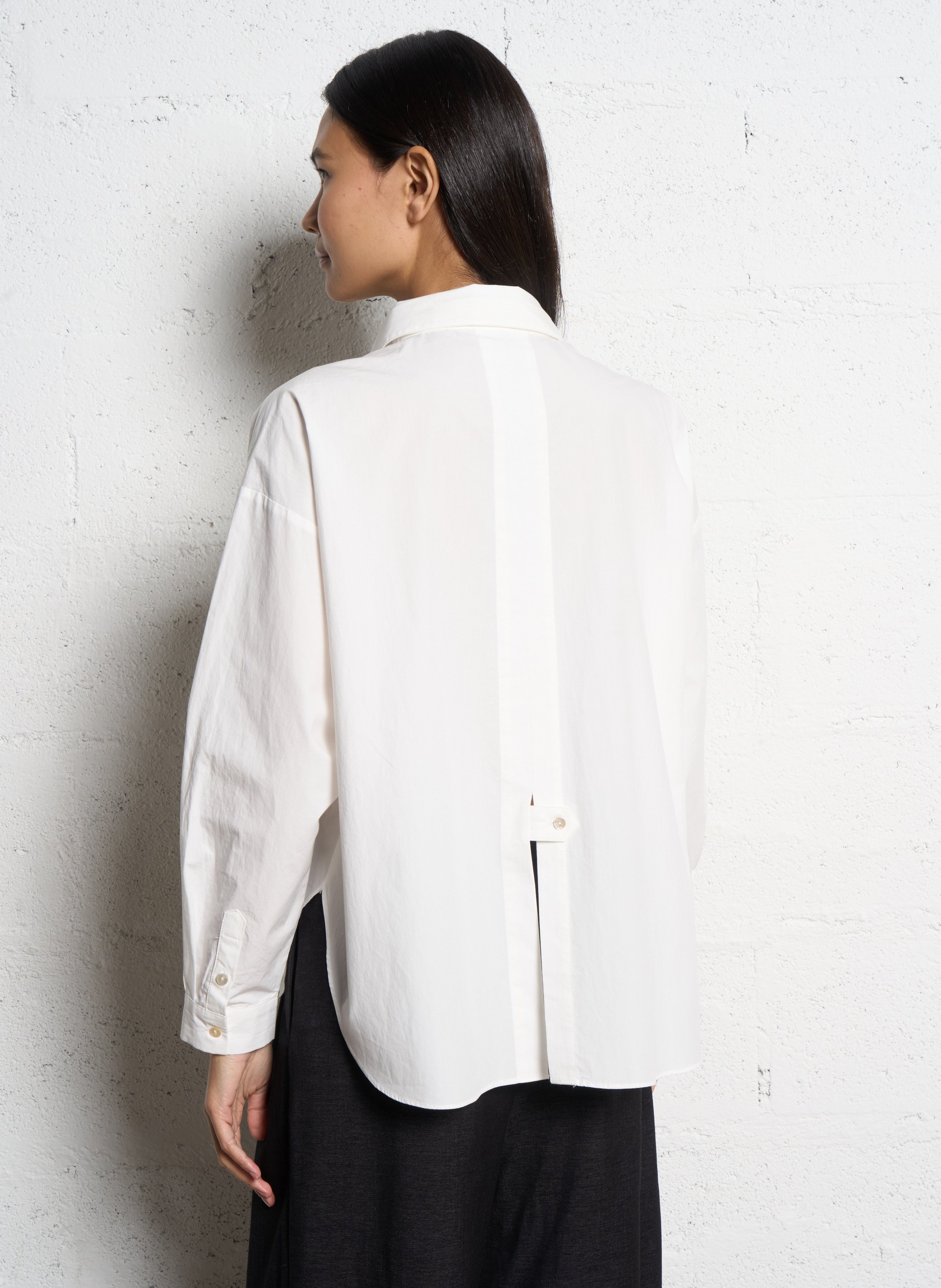 Capri - Einfarbige Oversize-Bluse JC SOPHIE Weiss