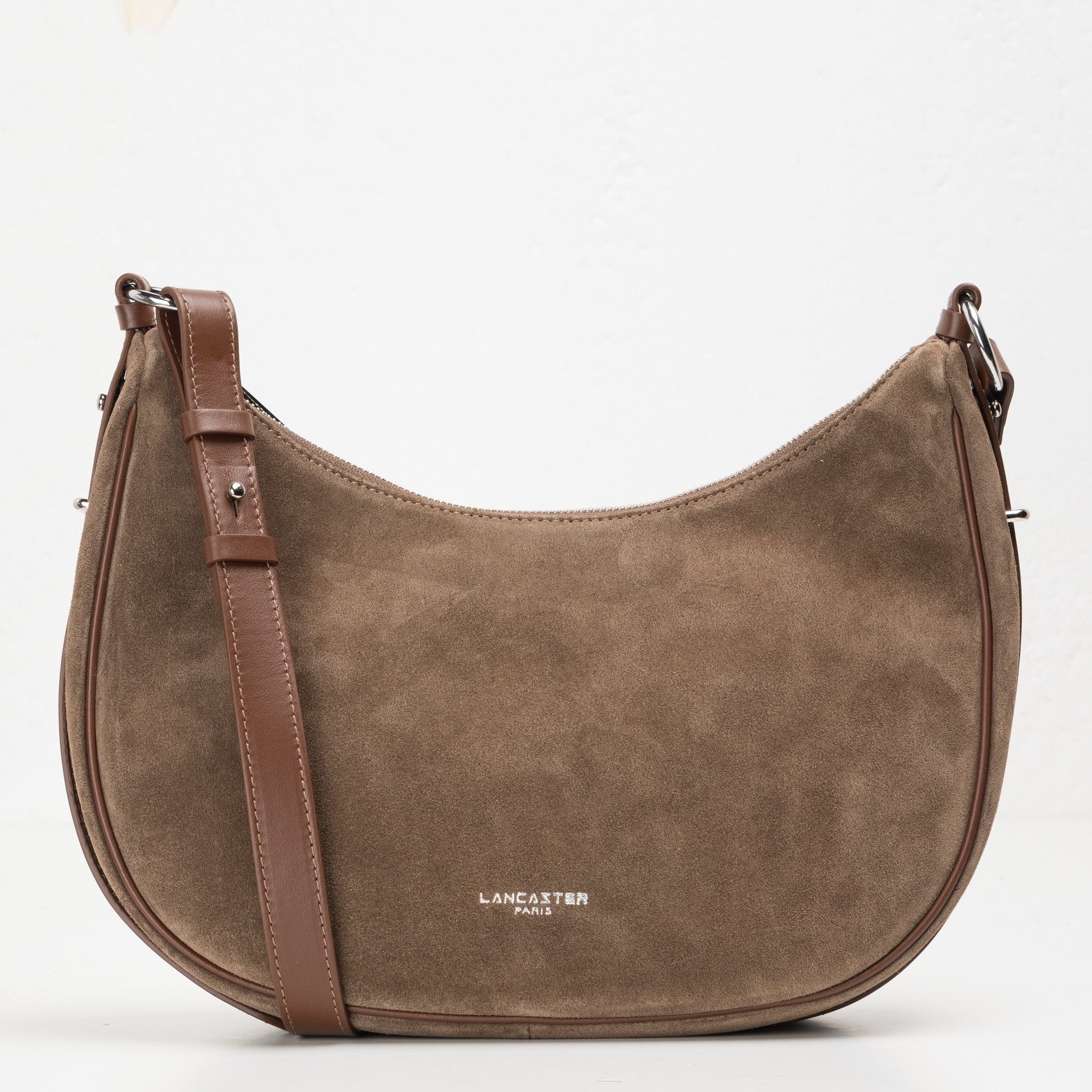 Buideltas van getextureerd leer met veters LANCASTER PARIS Bruin