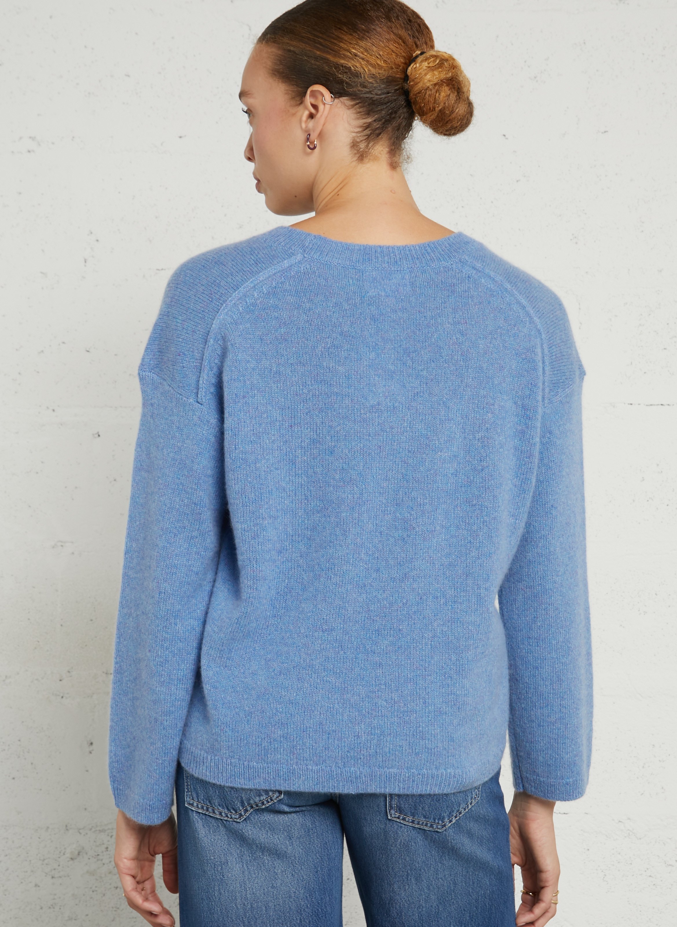 Straight cashmere sweater with round neck MAISON 123 Plums