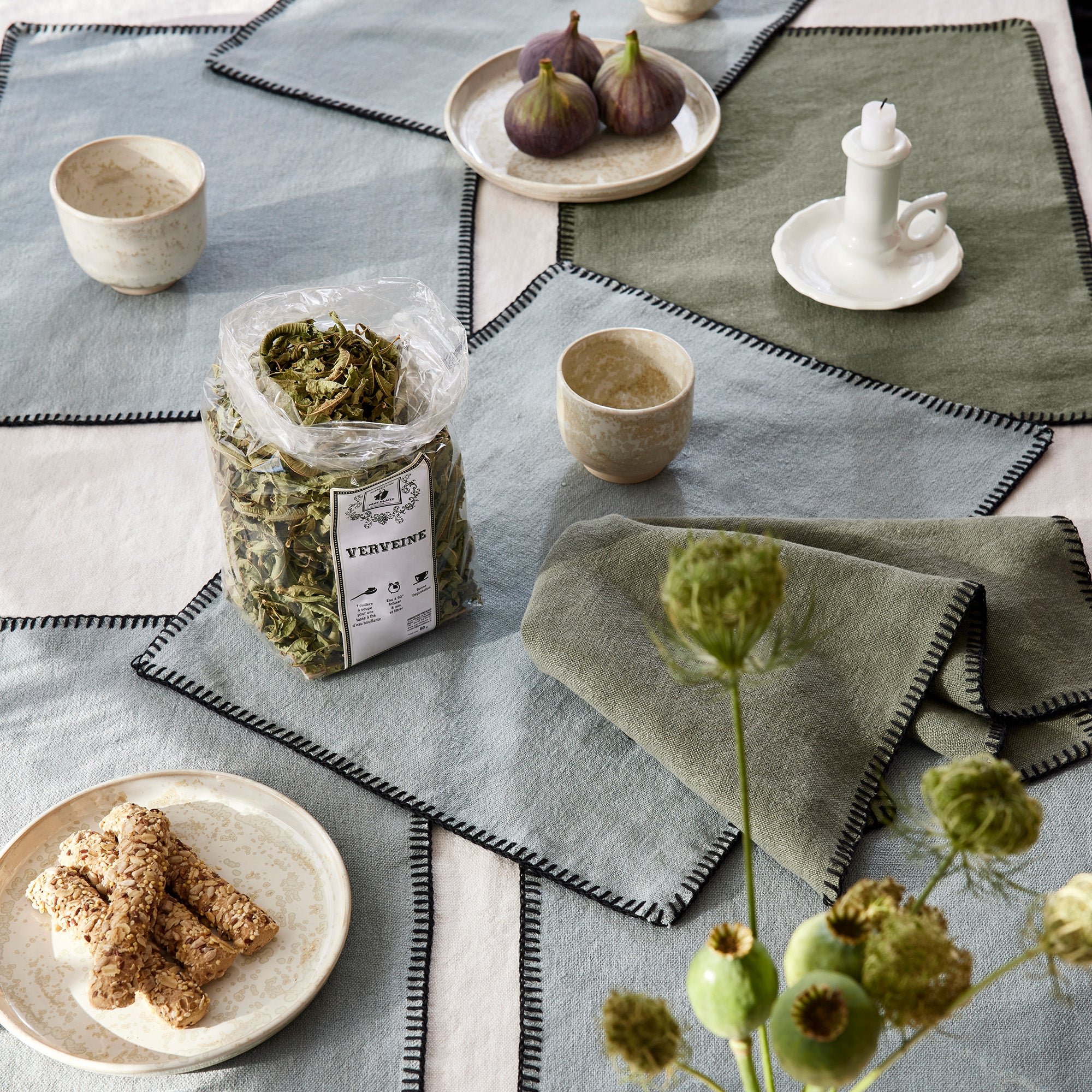 NINO - Linen place mat, 35 x 45 cm MADURA Green