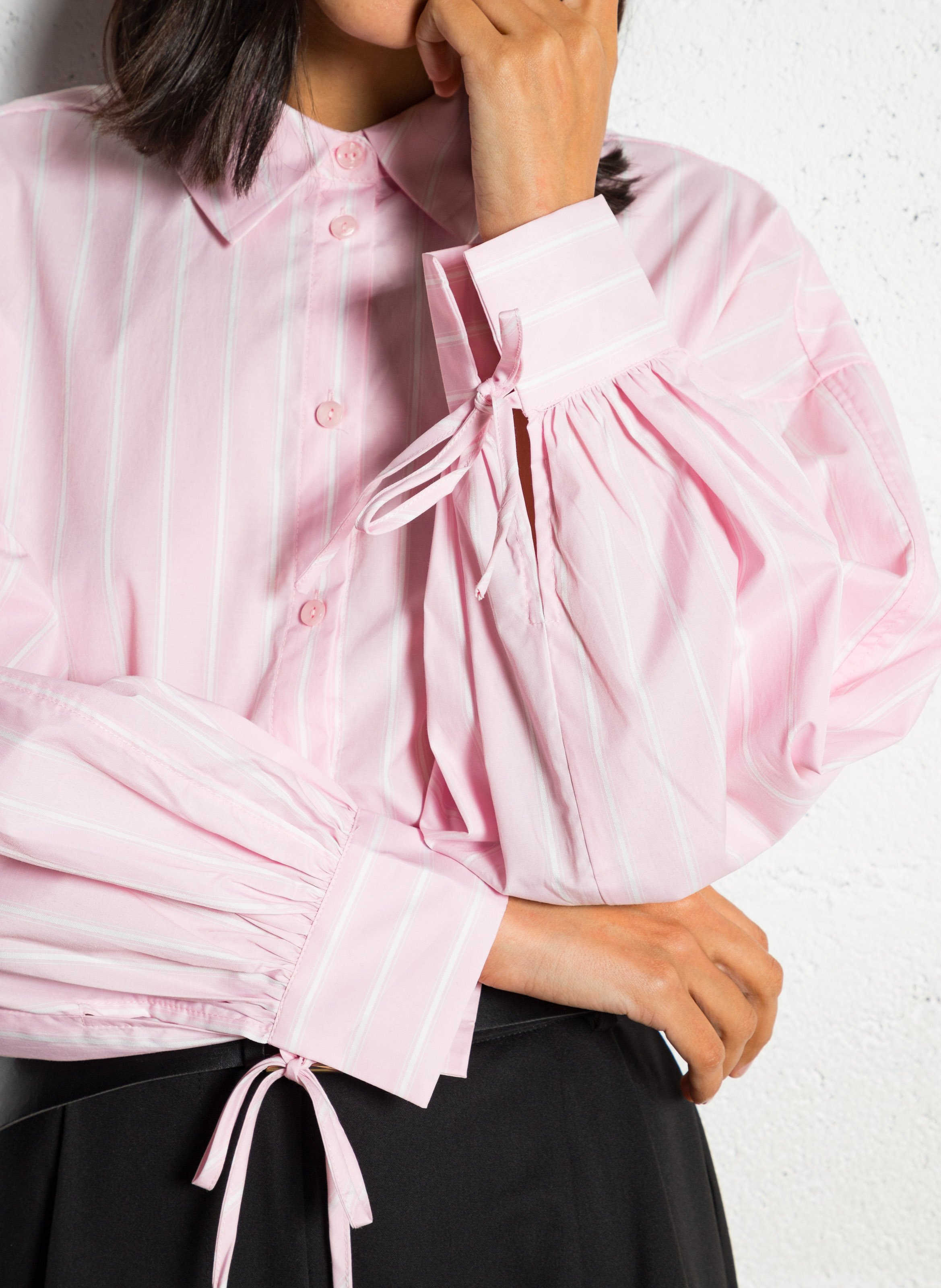 Gerade geschnittene Streifenbluse mit klassischem Kragen VILA Violett