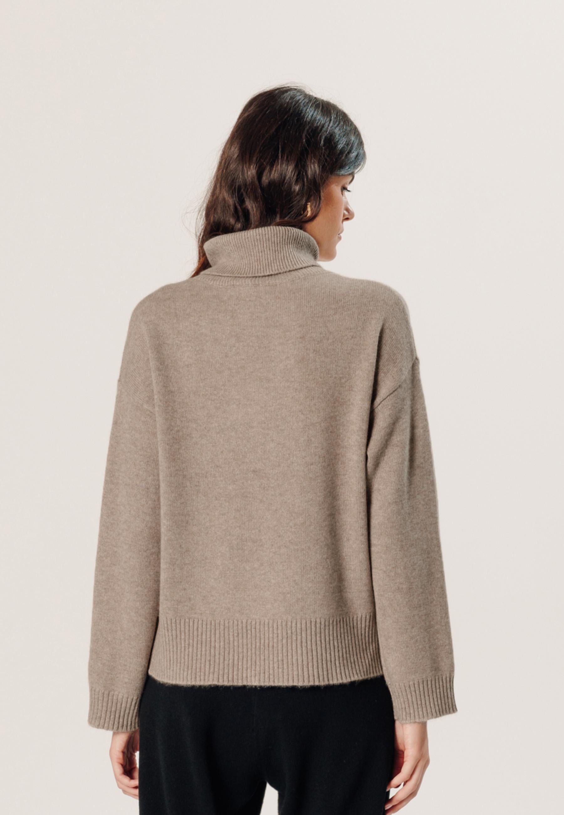 Oversized cashmere turtleneck sweater RODIER Brown