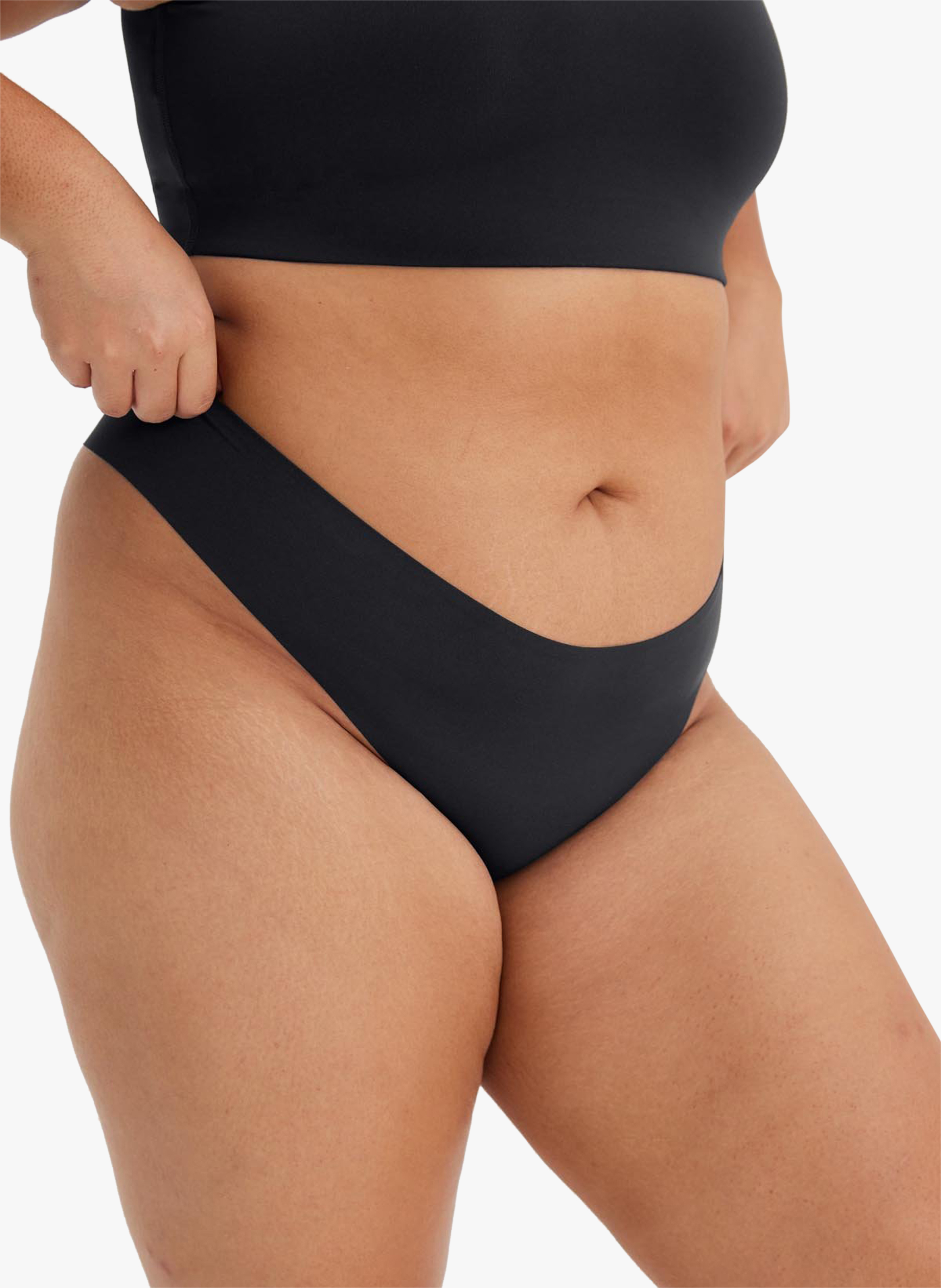 Seamless thong GIRLFRIEND COLLECTIVE Black