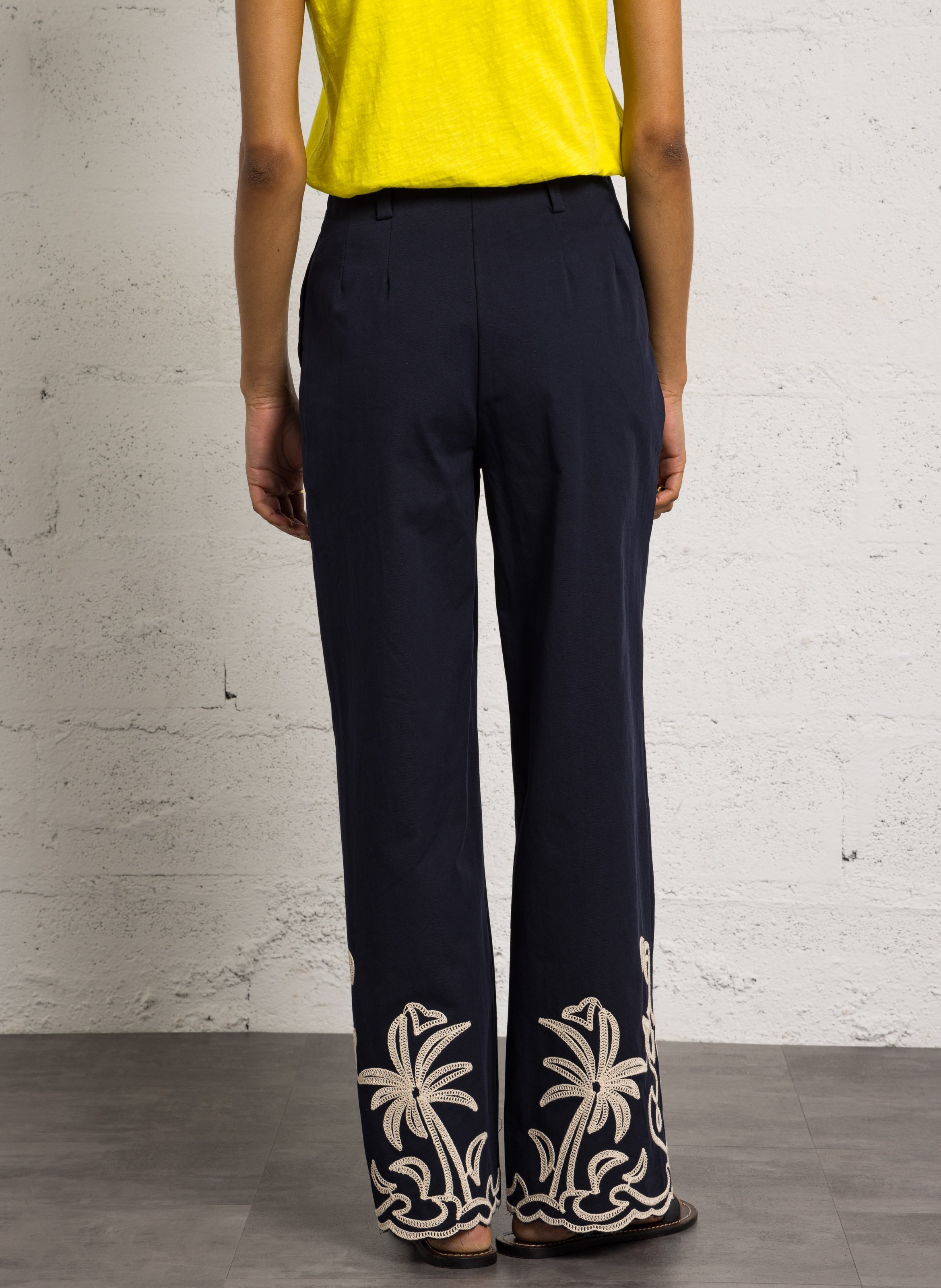 Pantalon large en coton brodé THE KORNER Bleu