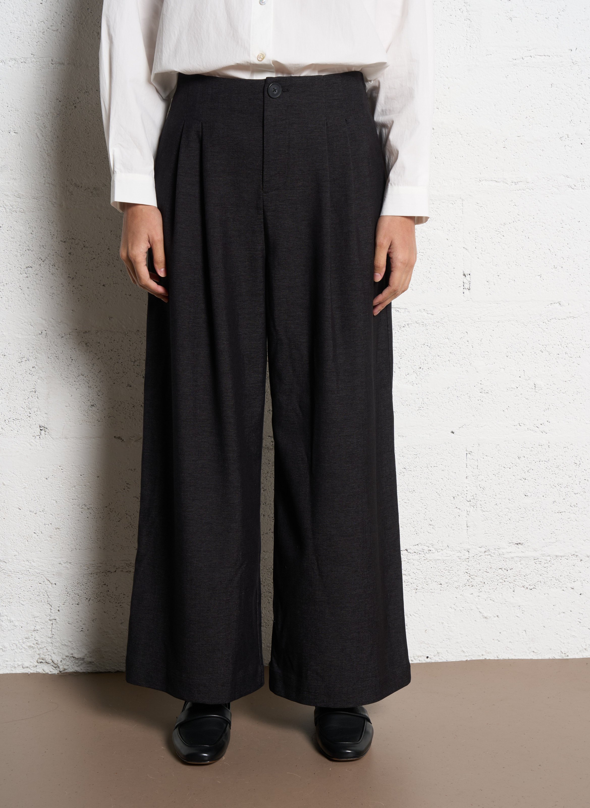 Weite Bundfaltenhose mit hohem Bund JC SOPHIE Schwarz