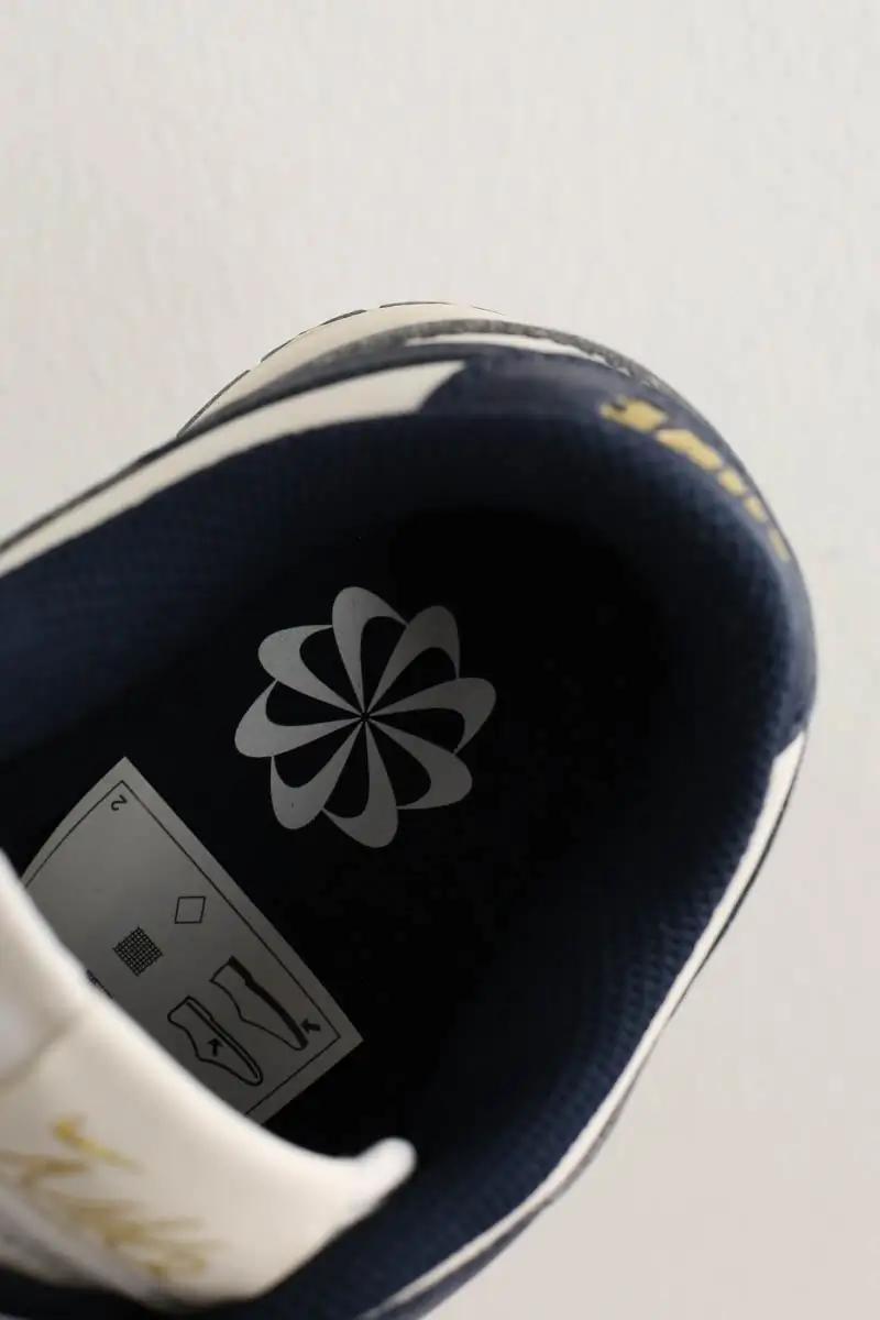 Leather low-top sneakers NIKE - Seconde Main Black