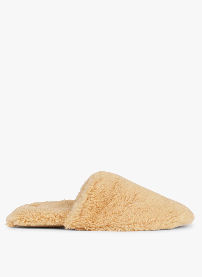 Fur shop chappals online