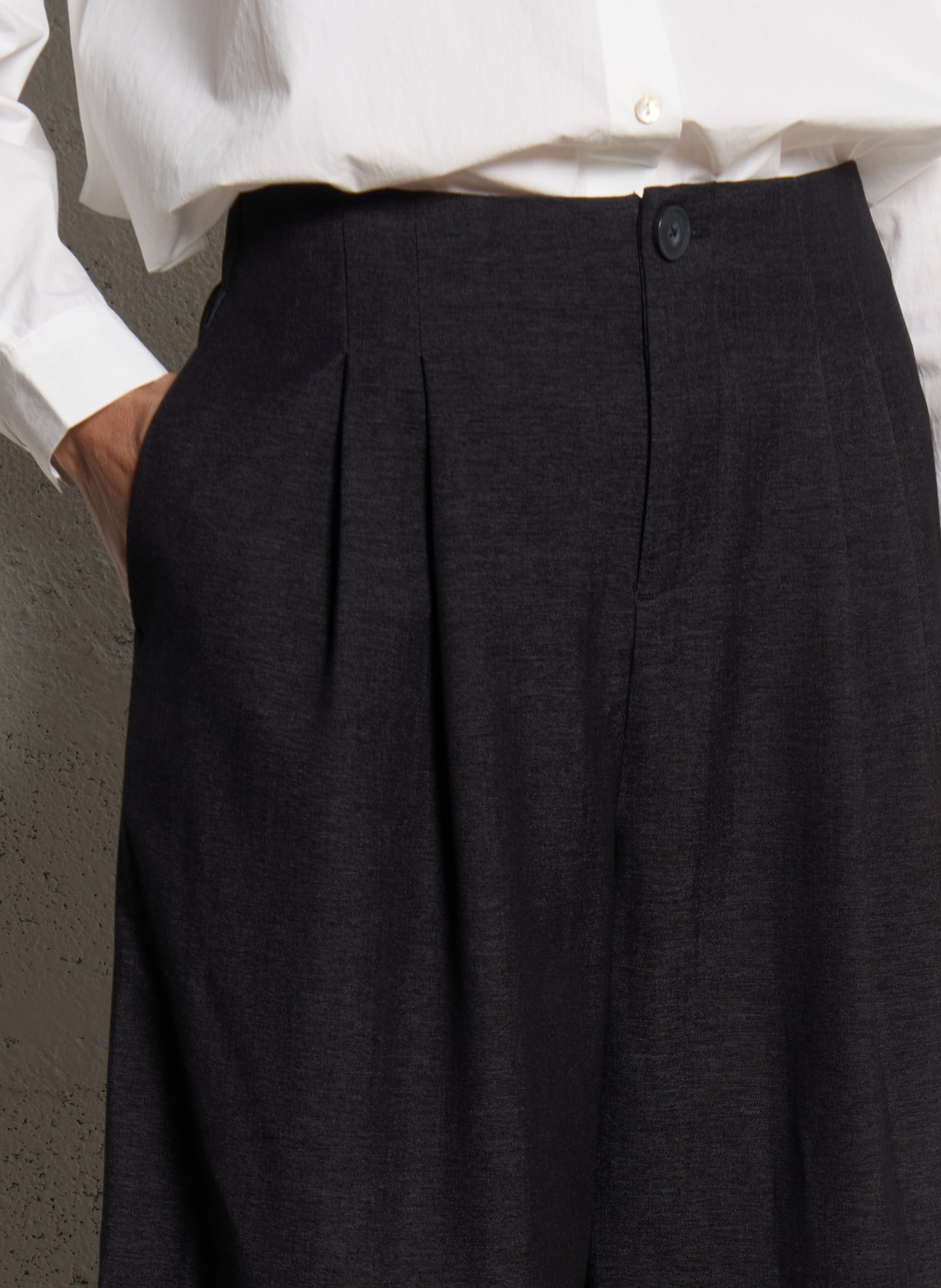 Weite Bundfaltenhose mit hohem Bund JC SOPHIE Schwarz