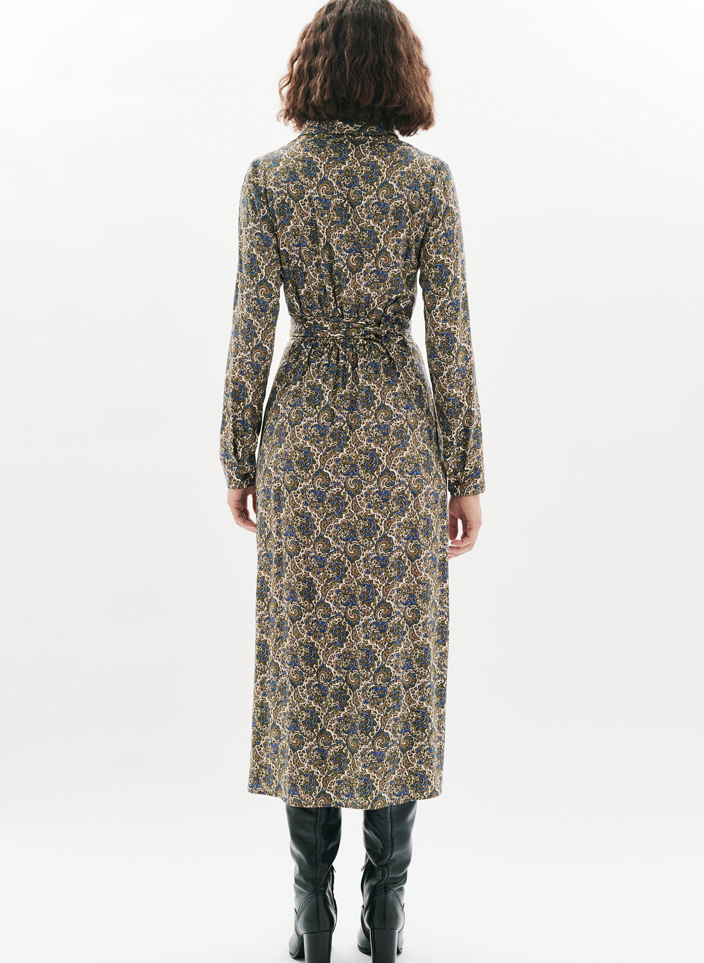 Halflange jurk met V-hals en print CAROLL Beige