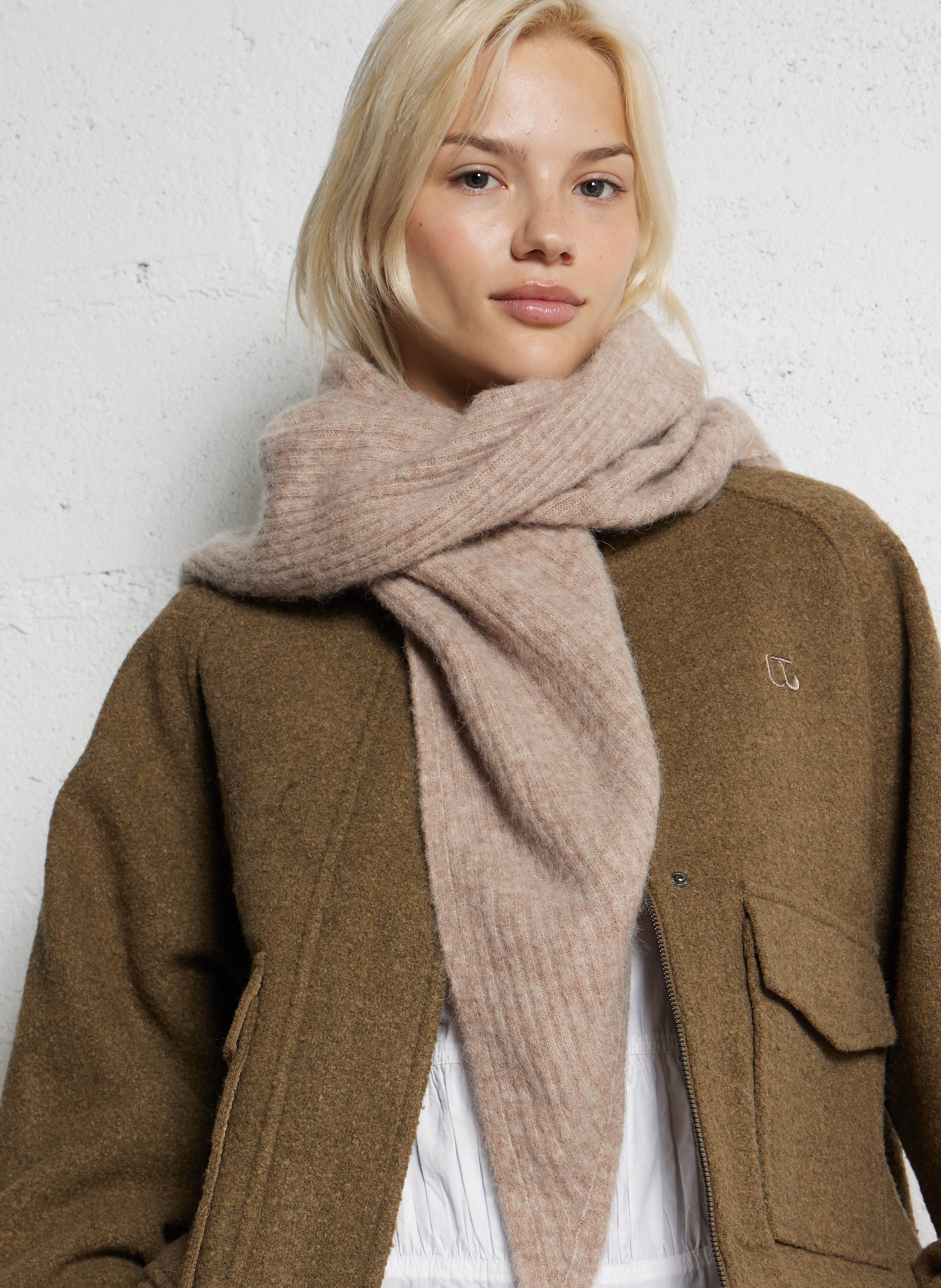 Schal aus Wolle und Seide DES PETITS HAUTS