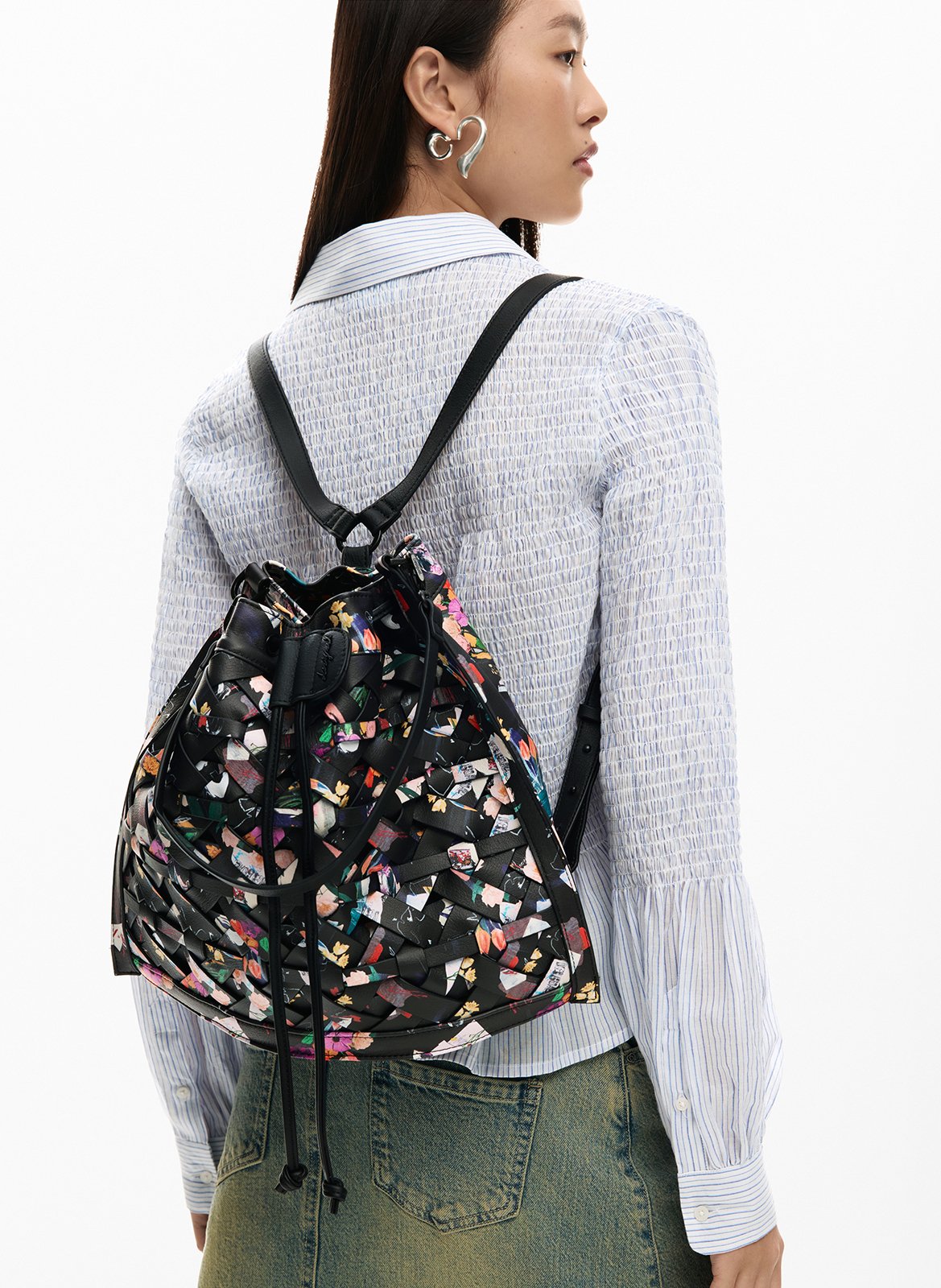 Sac à dos moyen tressé fleurs DESIGUAL Noir