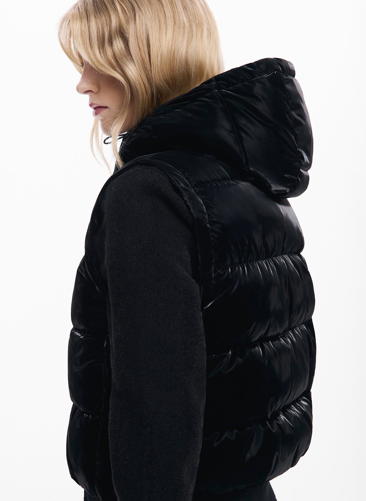 Veste matelassée convertible brillante DESIGUAL Noir