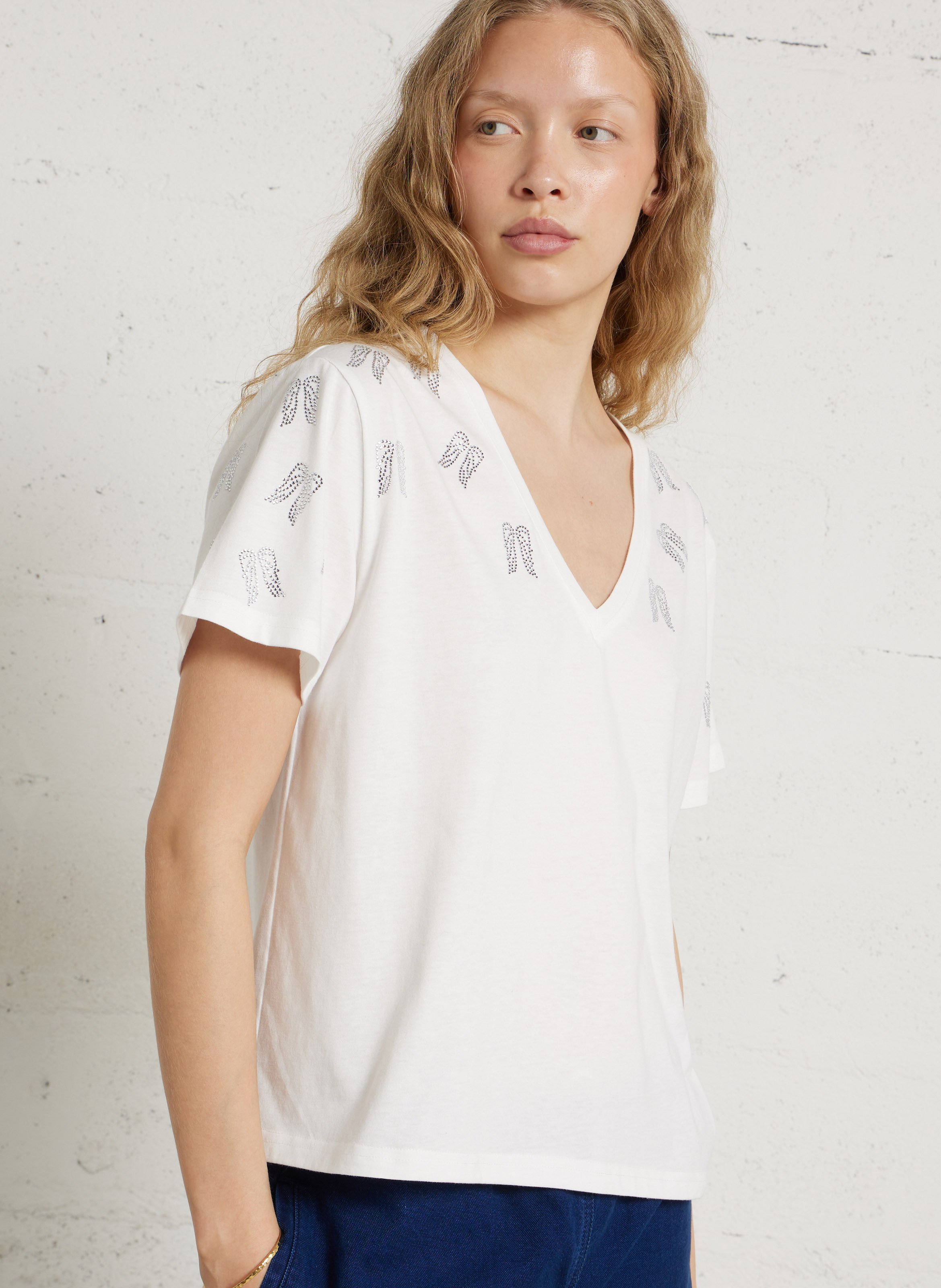 Oversize T-Shirt mit V-Ausschnitt BERENICE Weiss