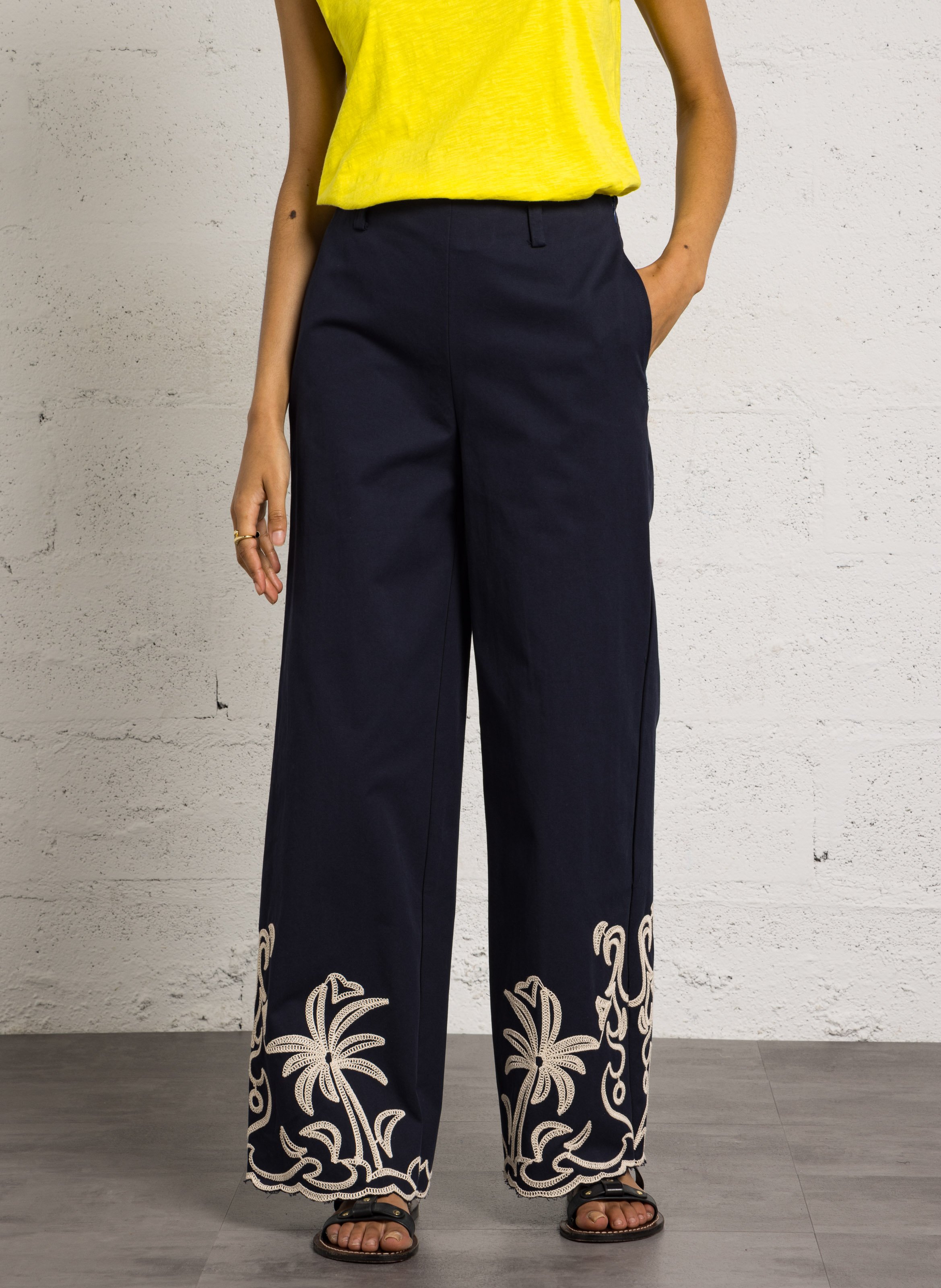 Pantalón ancho bordado de algodón THE KORNER