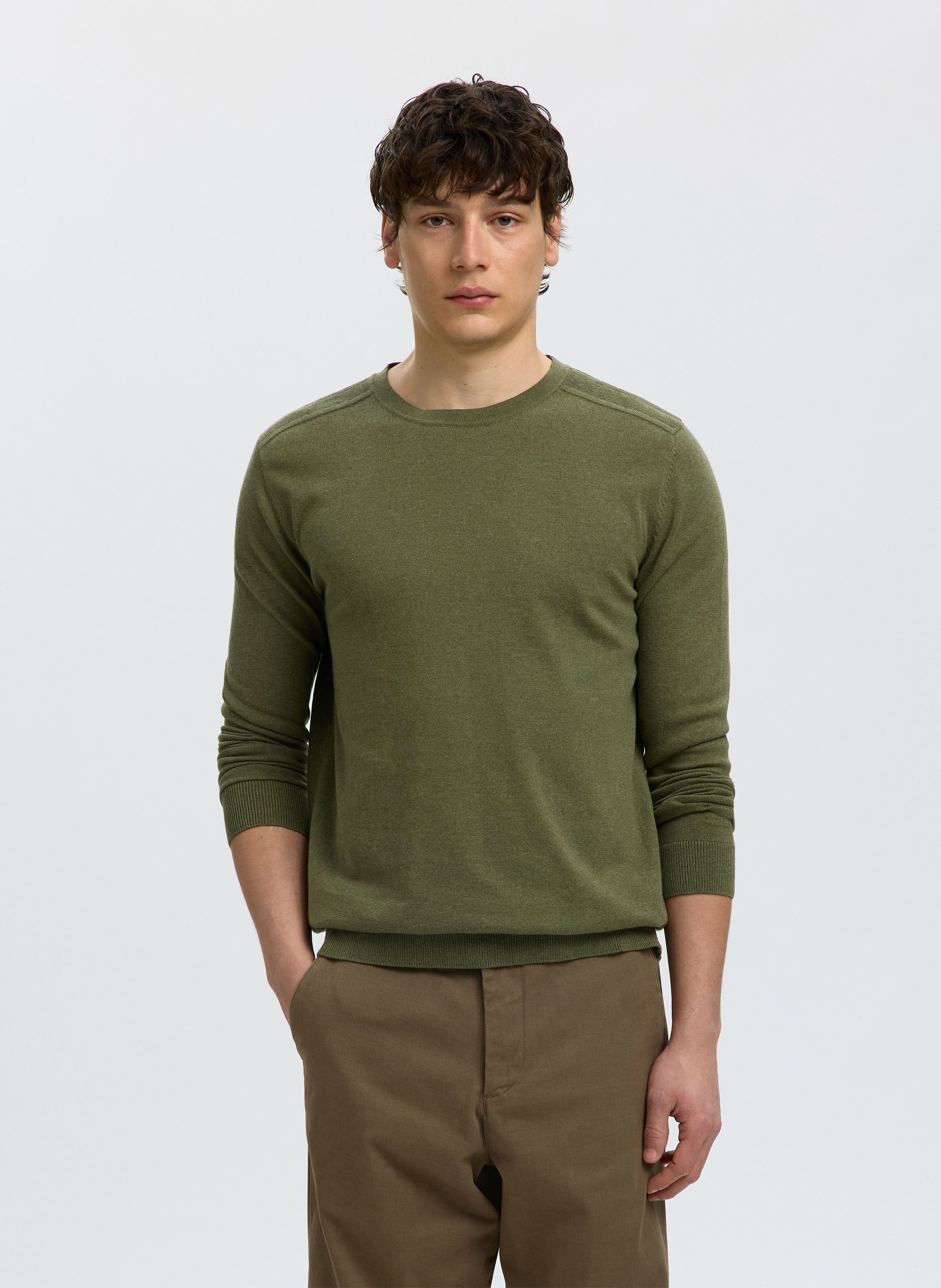 Regular-fit round-neck cotton sweater SELECTED