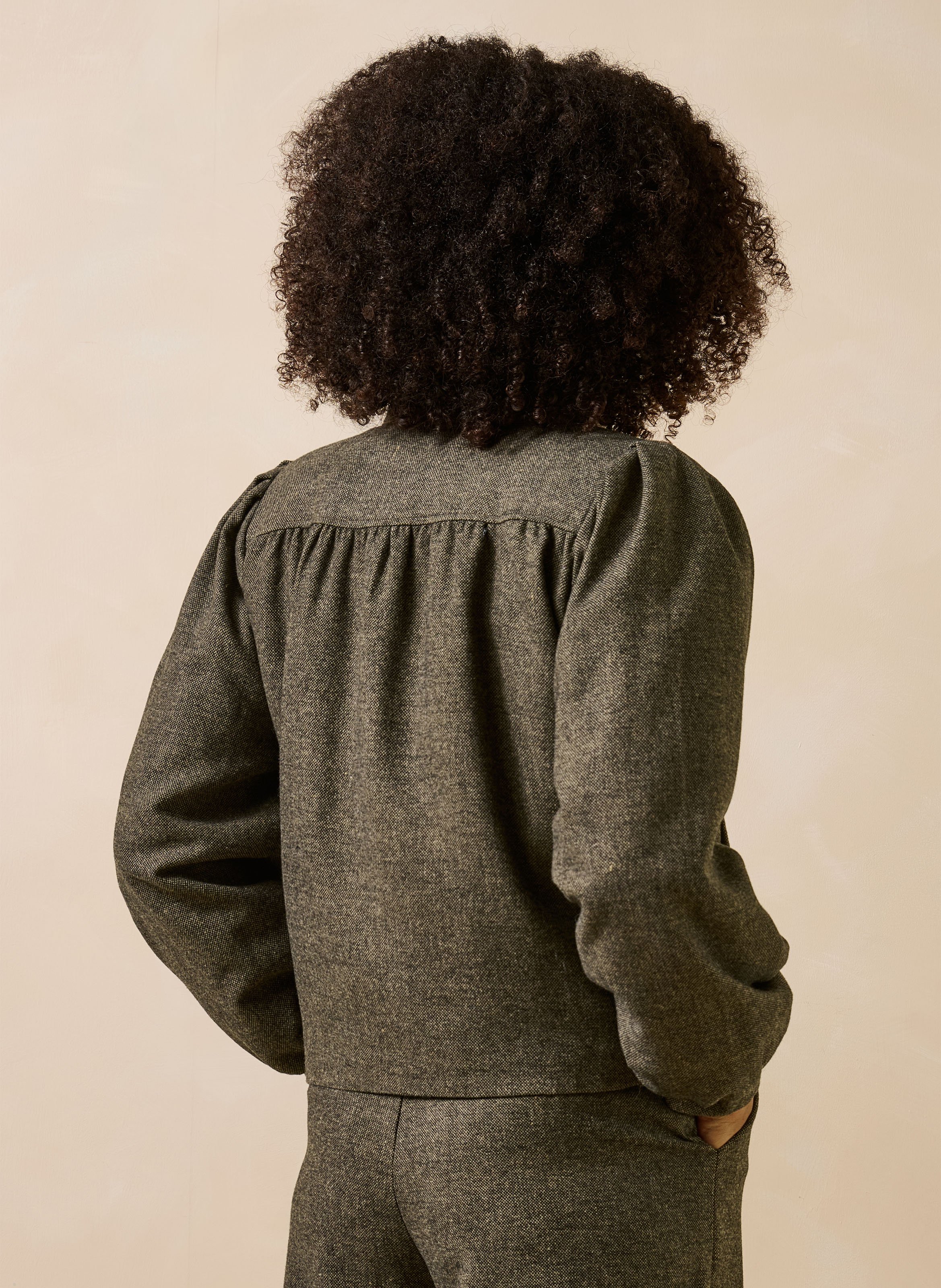 Gerade geschnittene Tweedjacke mit geknöpftem Stehkragen LA FEE MARABOUTEE Braun