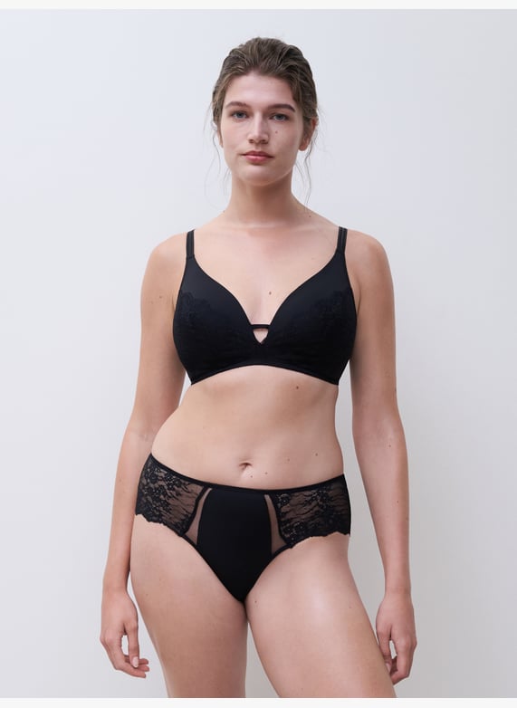 Non-wired lace bra | Black by CHANTELLE PULP Non-wired lace bra Black