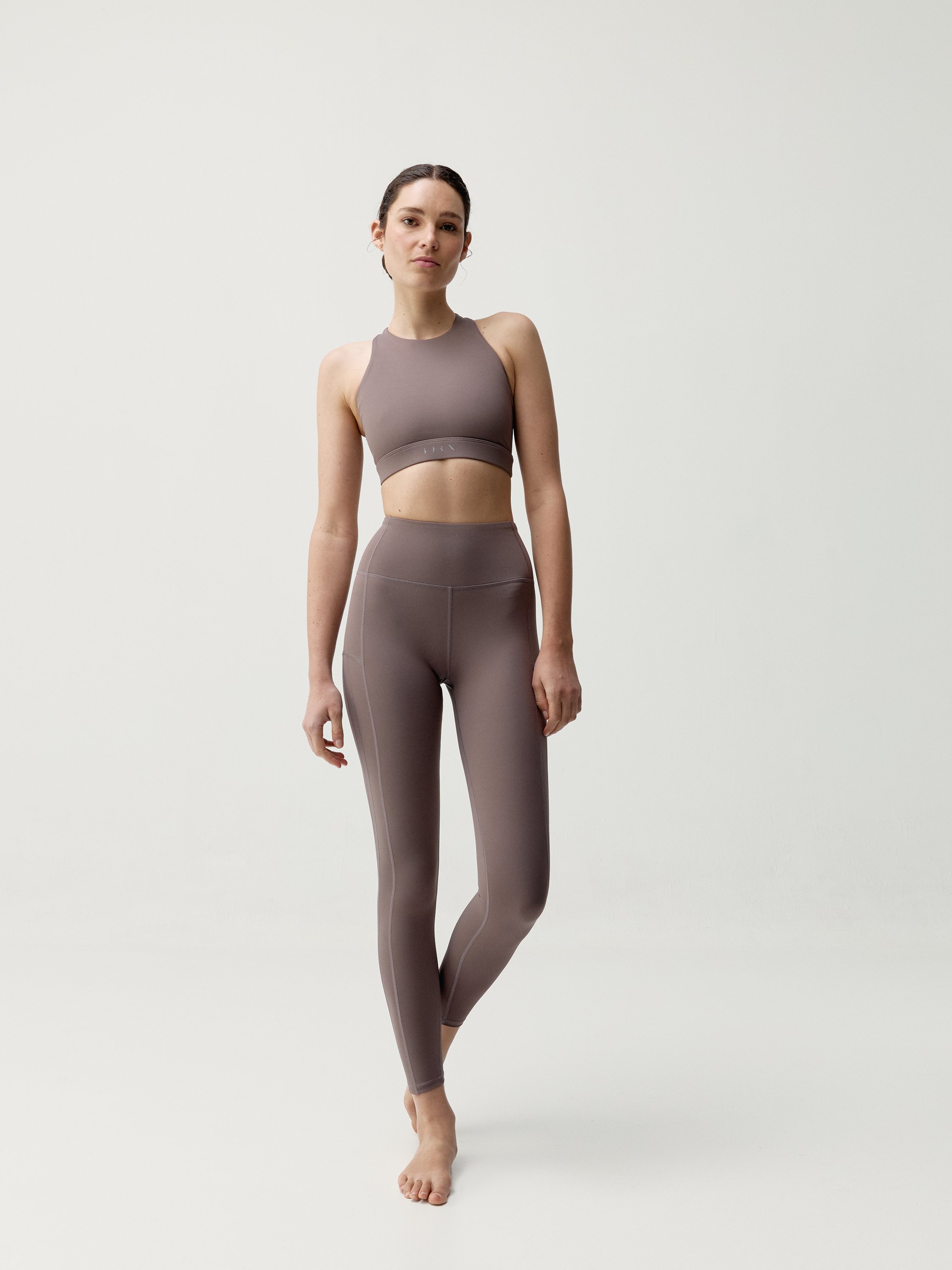 High-Performance Sports Bra with High Support BORN LIVING YOGA Brown